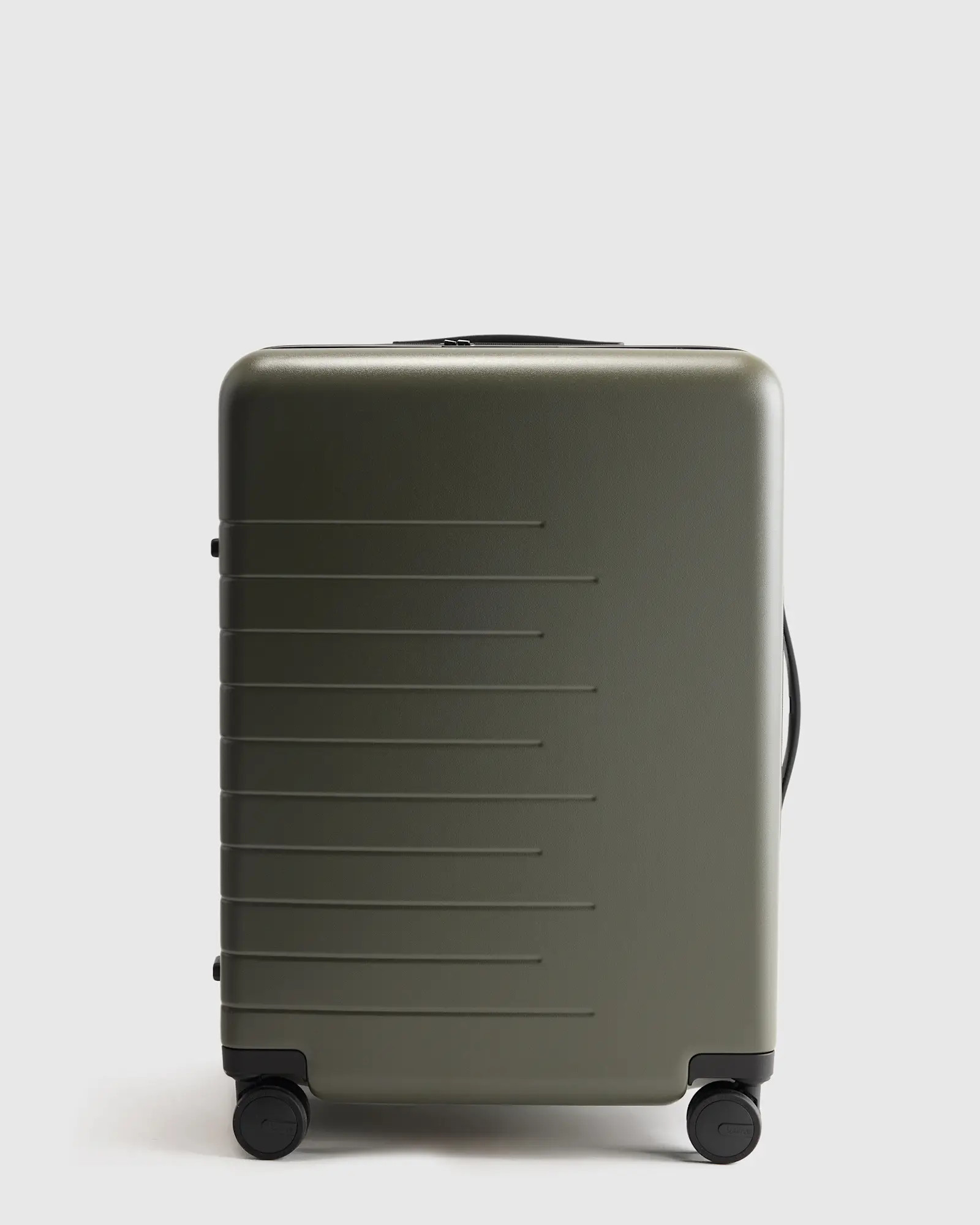 Expandable Medium Check-In Suitcase | Quince