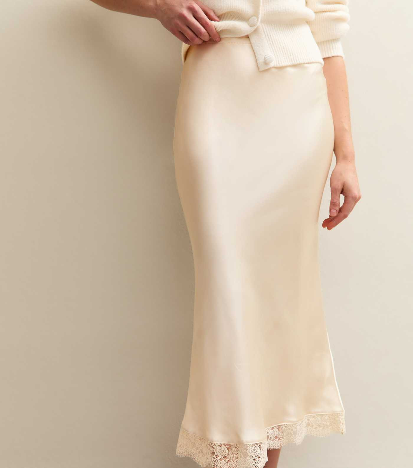 Cream Lace Trim Midi Satin Skirt | New Look | New Look (UK)