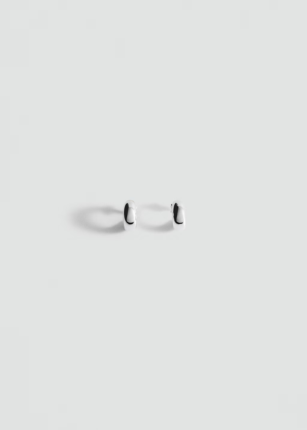 Stainless steel volume hoop earrings - Women | MANGO United Kingdom | MANGO (UK)