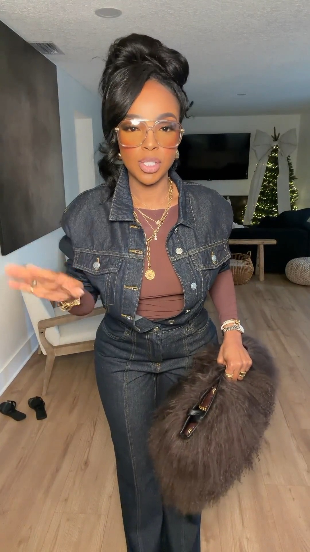 Chic denim vibes with a modern twist — the layered chocolate top, structured denim set, and statement accessories create that effortless cool-girl energy. Elevated but still wearable, this look transitions seamlessly from day to night.

Perfect for casual dinners, weekend outings, and elevated everyday style.

📏 Sizing: Top (S) • Denim jacket (S) • Denim pants (S)
Measurements: 5’4” · 138 lbs · 34D · 27” waist · 40” hips

Sophisticated layered neutrals, winter denim outfit ideas, elevated street-style inspiration, refined casual looks, chic monochrome dressing.

Follow me on Instagram and YouTube @kirasfashionfinds