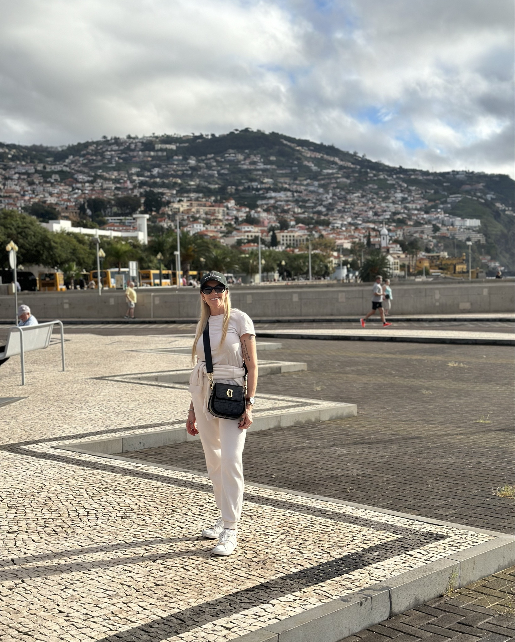 Holiday outfit 

#LTKsummer #LTKtravel #LTKstyletip