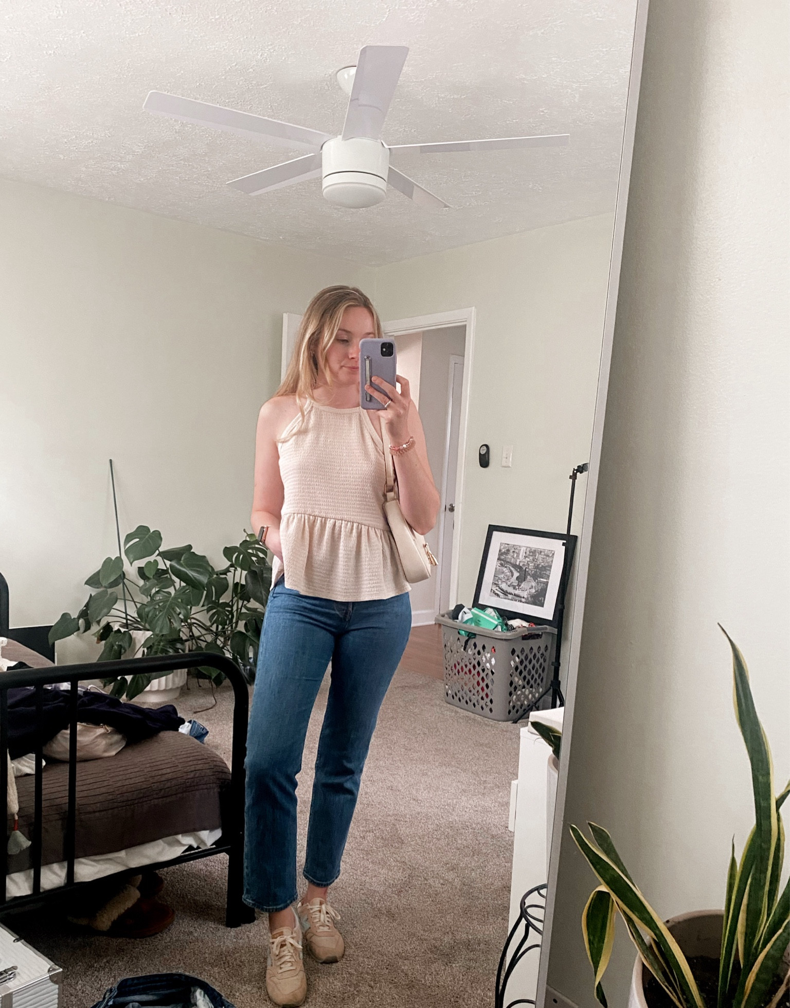 Spring outfit for running errands 💕 

#LTKFindsUnder100 #LTKFindsUnder50 #LTKStyleTip