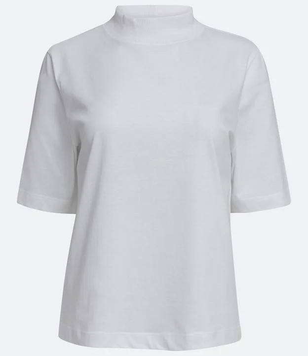 Blusa em Meia Malha com Golinha Alta e Manga Curta Branco | Renner (BR)