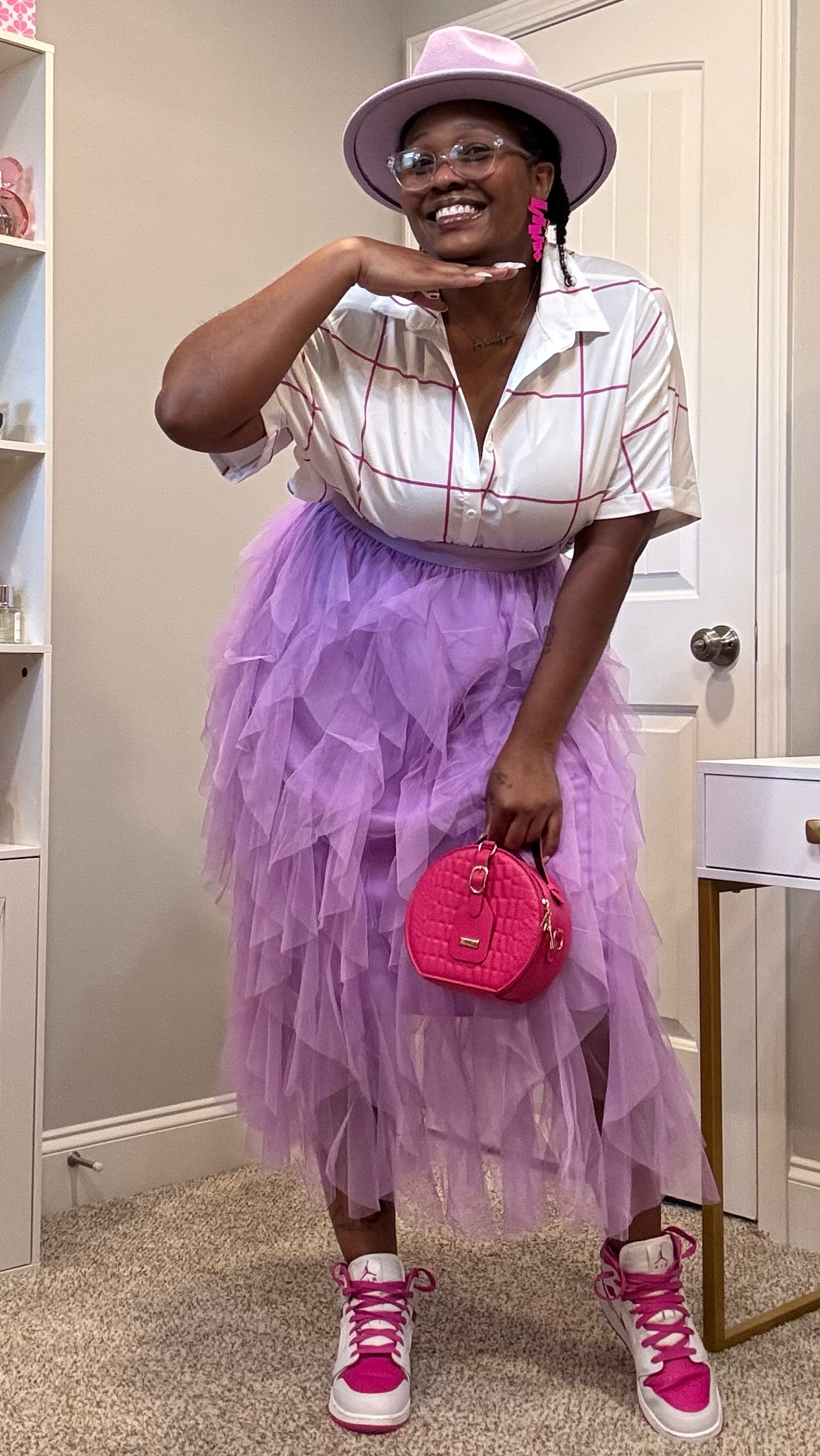 Tulle & J’s

Top & Skirt are a L

#LTKStyleTip #LTKWatchNow #LTKOver40