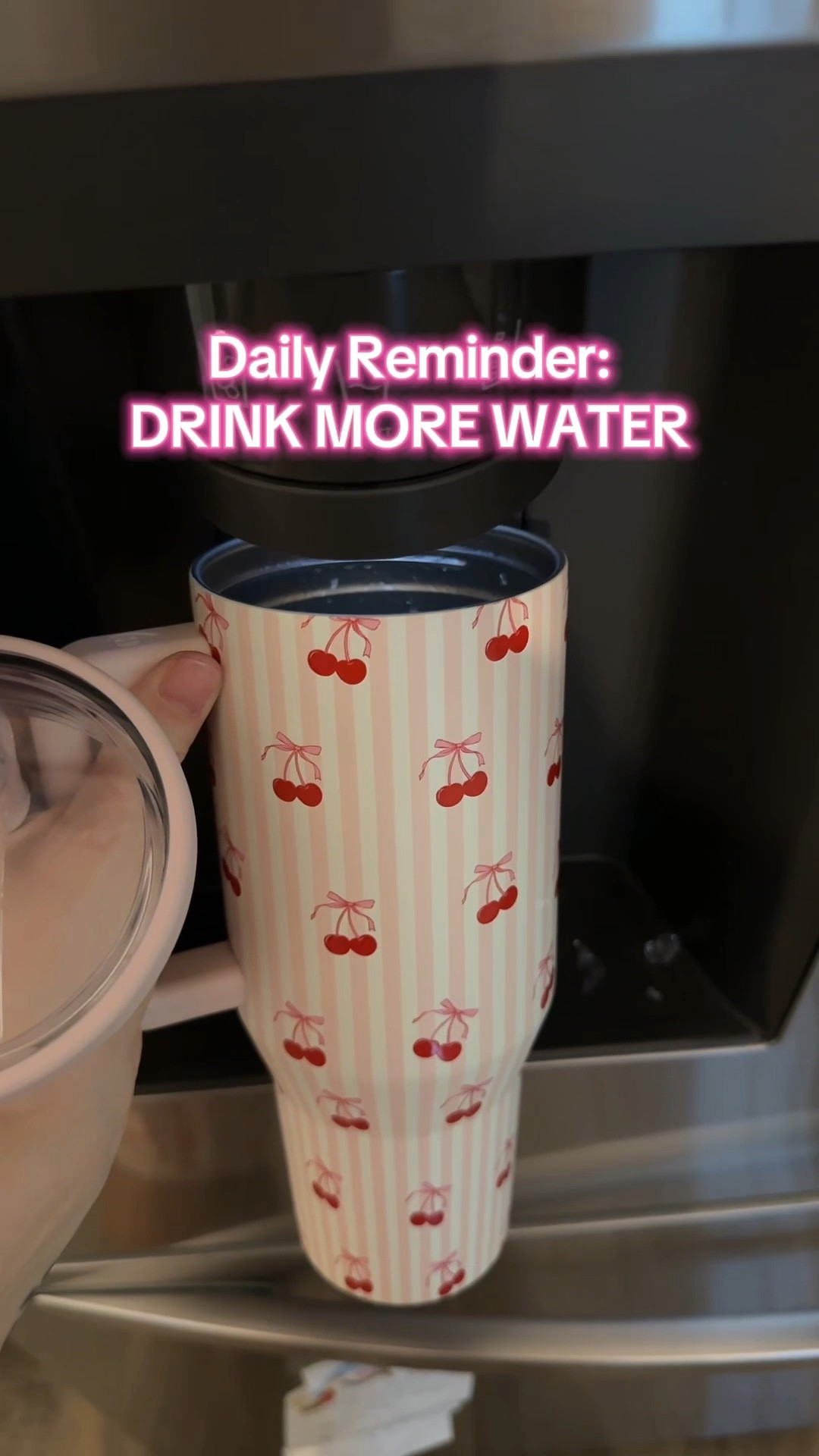 Didn’t think I’d love a tumbler this much, but here we are 😅 leak-proof = mom approved ✅

#LTKfinds #LTKhome #HydroJug #LeakProofTumbler #HydrationEssentials #BusyMomEssentials #EverydayEssentials #WaterBottleLove


#LTKFindsUnder50 #LTKActive #LTKmomlife