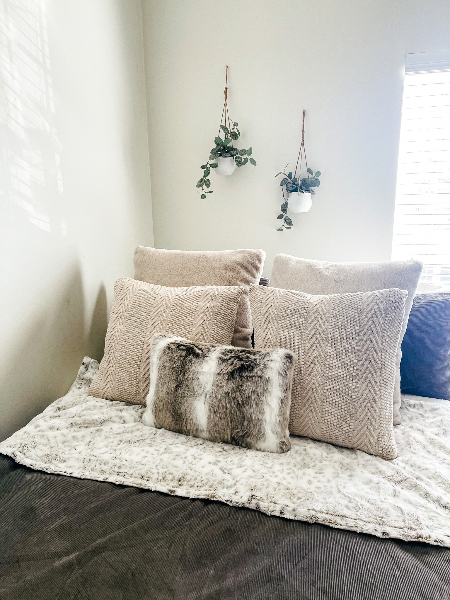 Cozy fall/winter bed

The bed set and blanket were found at TjMaxx and I cannot find them to link them. I added some other cute similar options below. 
The comforter is a DKNY set. 

#LTKhome #LTKunder50 #LTKHoliday