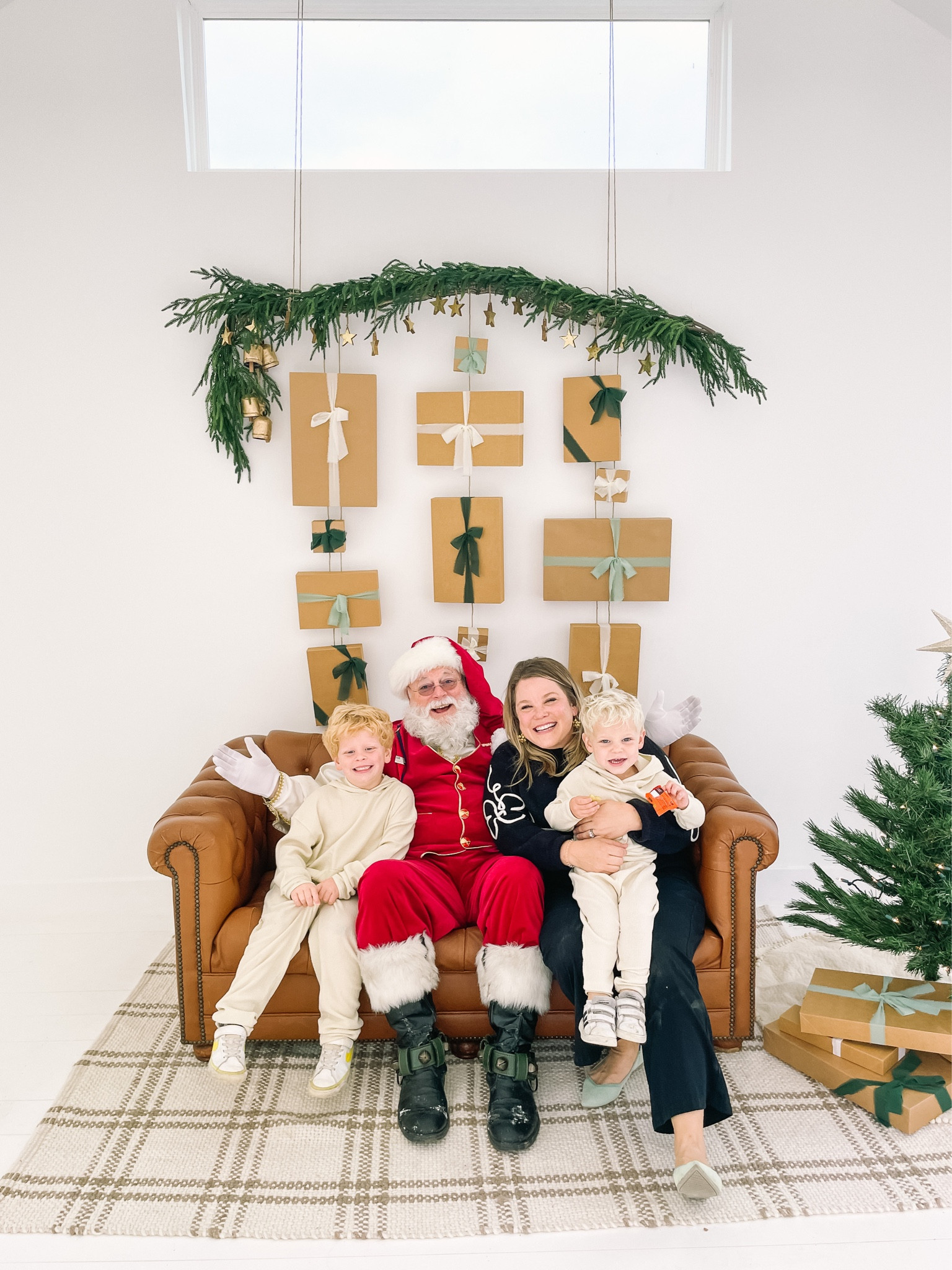 This fun neutral Christmas backdrop was so magical!! Linked all the items here 🤍

#LTKSeasonal #LTKHoliday #LTKhome