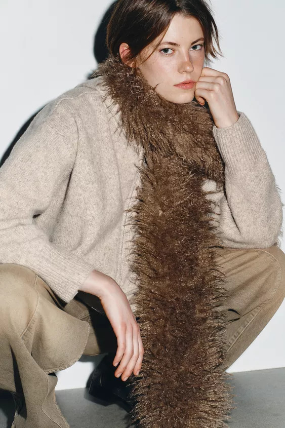 PLAIN FAUX FUR SCARF | Zara US