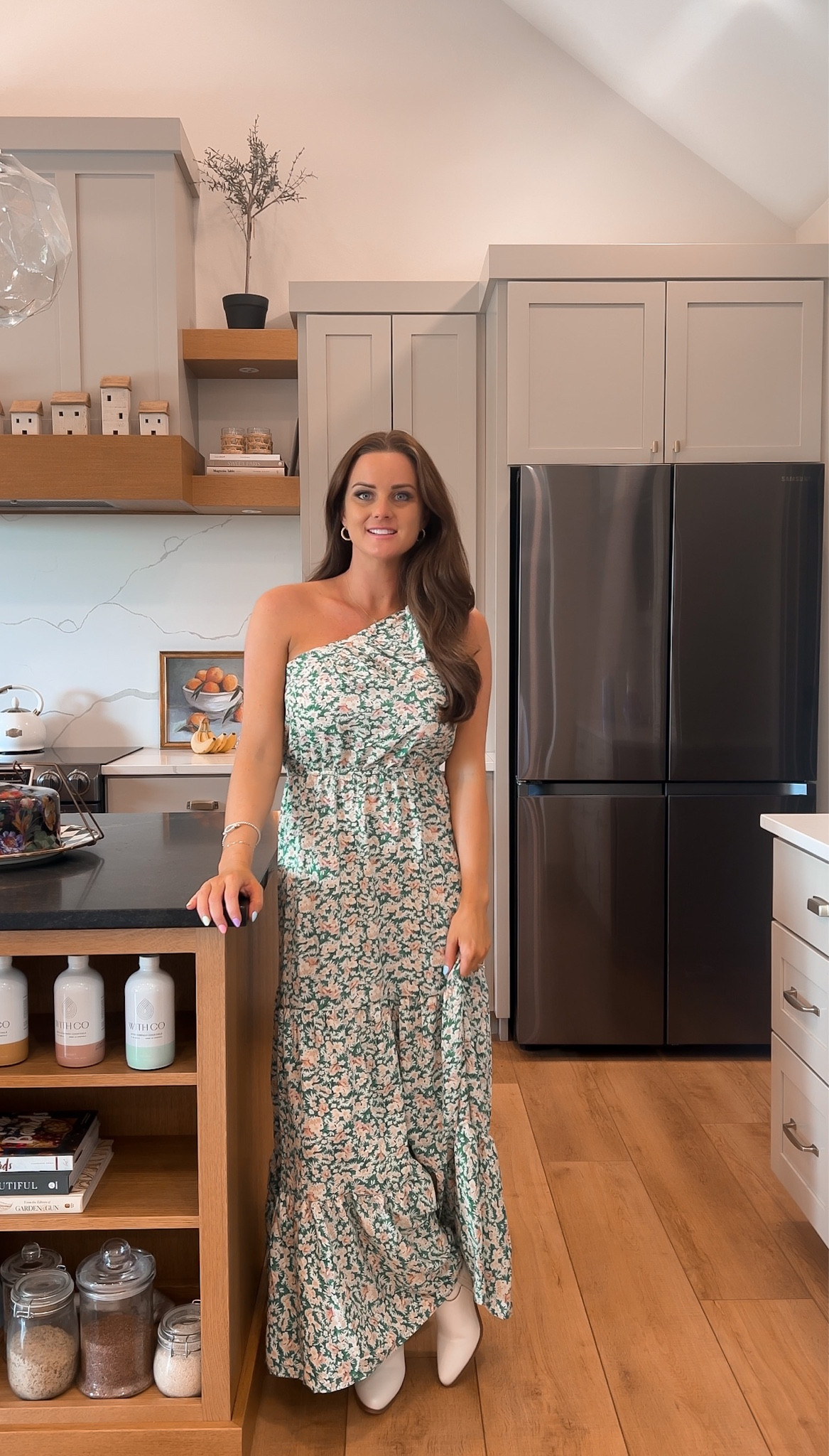 Summer dresses but make it trendy!

Taylor Swift Outfit 
Summer outfits
Sandals
Country concert outfit 

#LTKshoecrush #LTKstyletip #LTKunder50