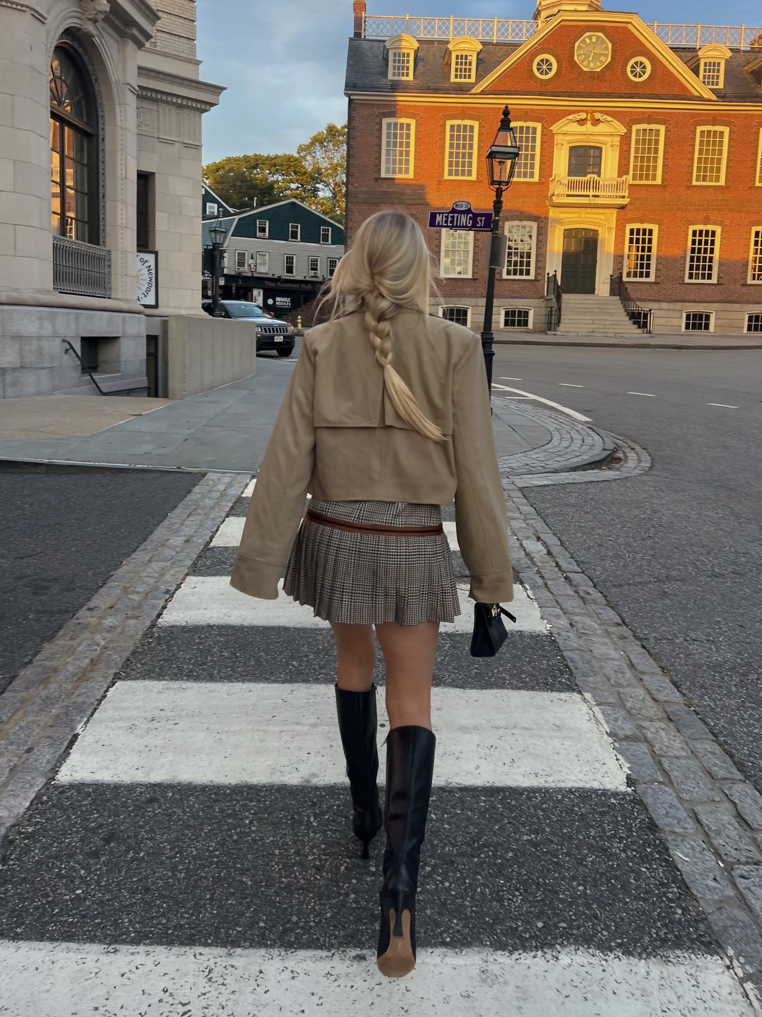 fall is here 🫶🏼🙌🏼🍂

#LTKSeasonal #LTKShoeCrush #LTKStyleTip