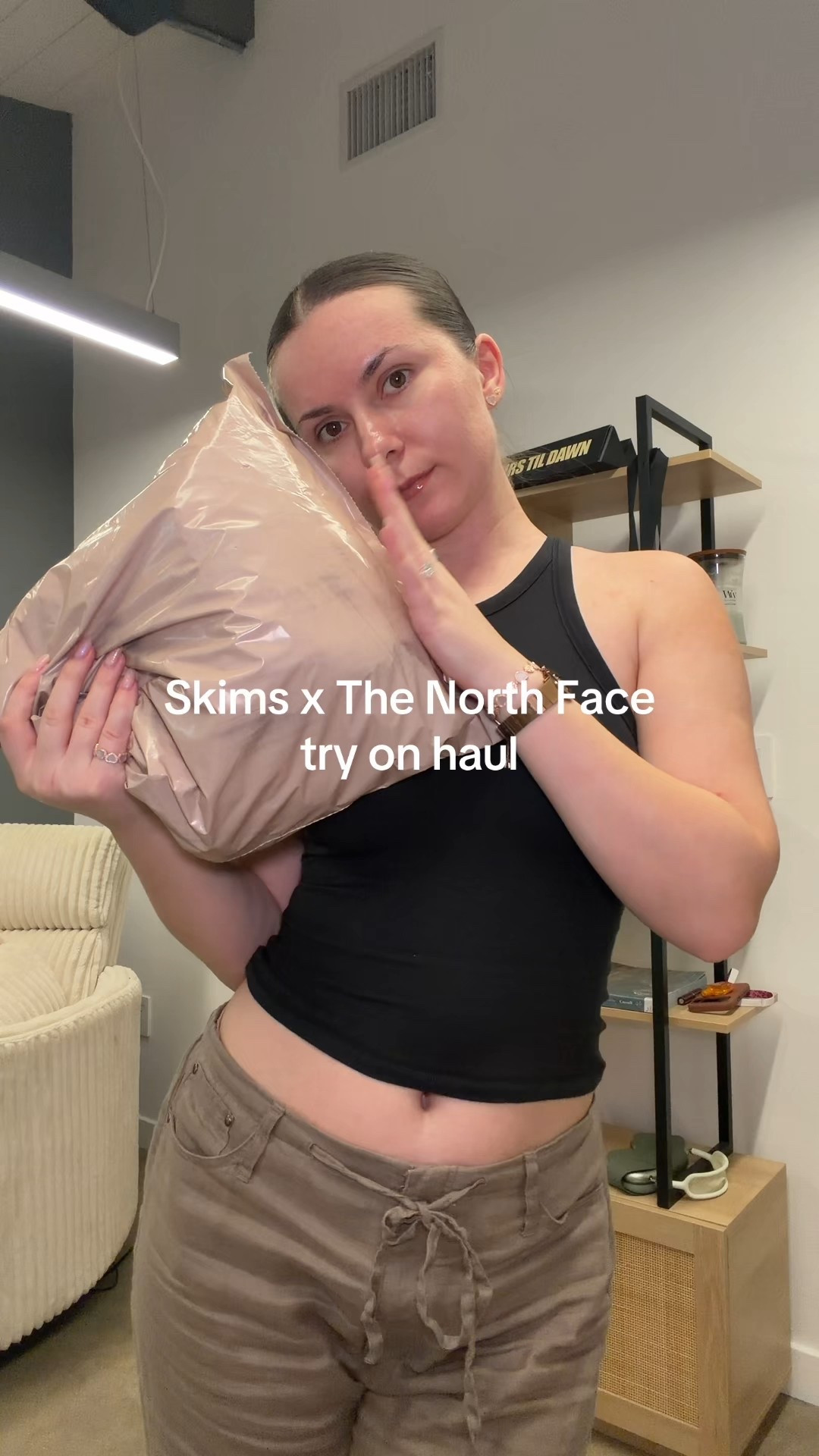 I’m 35-30-41 and wear size M for both of the items 

Skims x The North Face winter collection 

#skims

#LTKMidsize