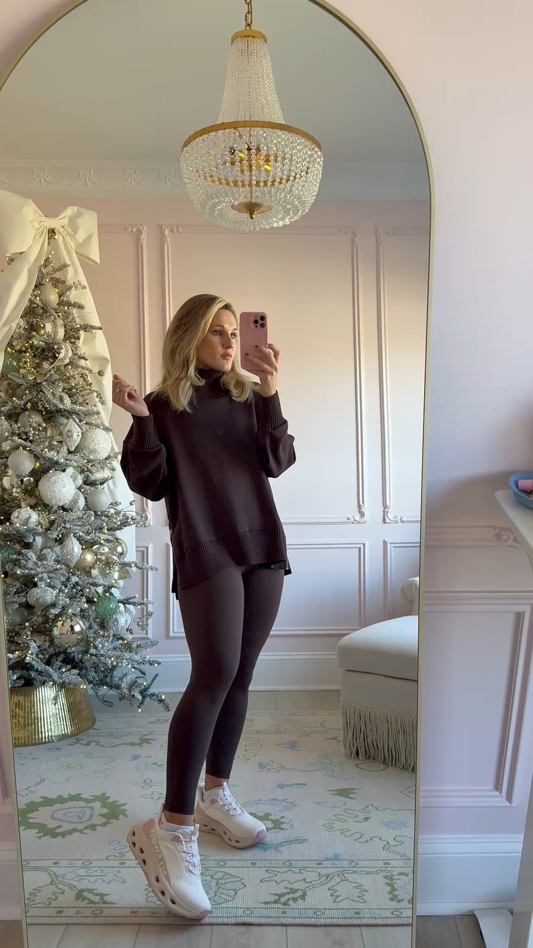 Brown outfit
Brown athleisure
Matching set


#LTKFindsUnder100 #LTKFindsUnder50 #LTKGiftGuide