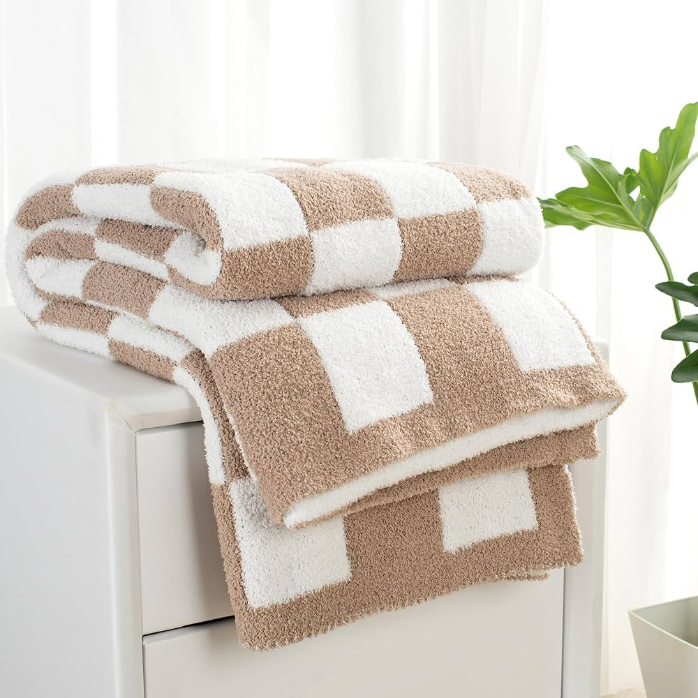 Carriediosa Checkered Throw Blanket 50" X 60", 400GSM Ultra Soft Microfiber Fuzzy Fluffy Reversib... | Amazon (US)