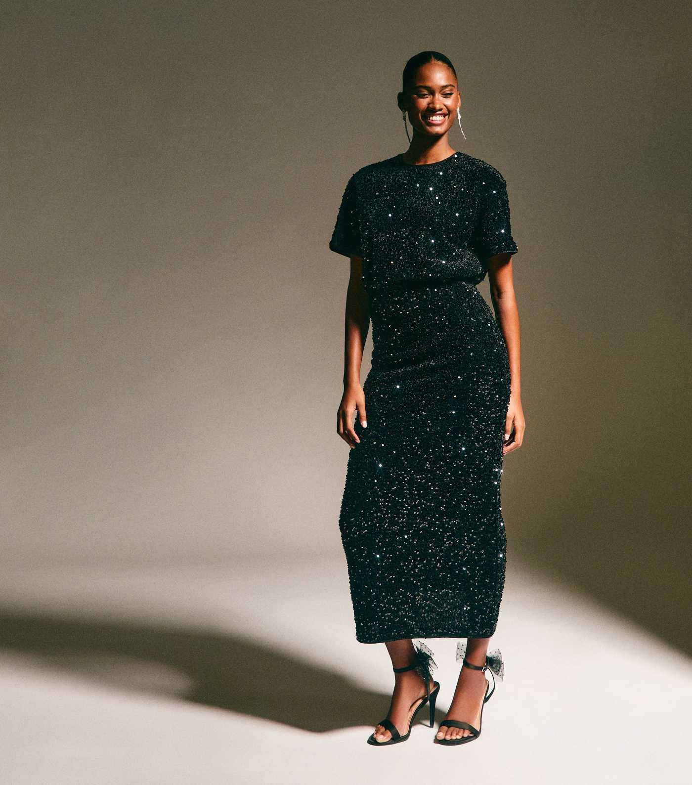 Black Velvet Sequin Embellished Midi Skirt | New Look | New Look (UK)