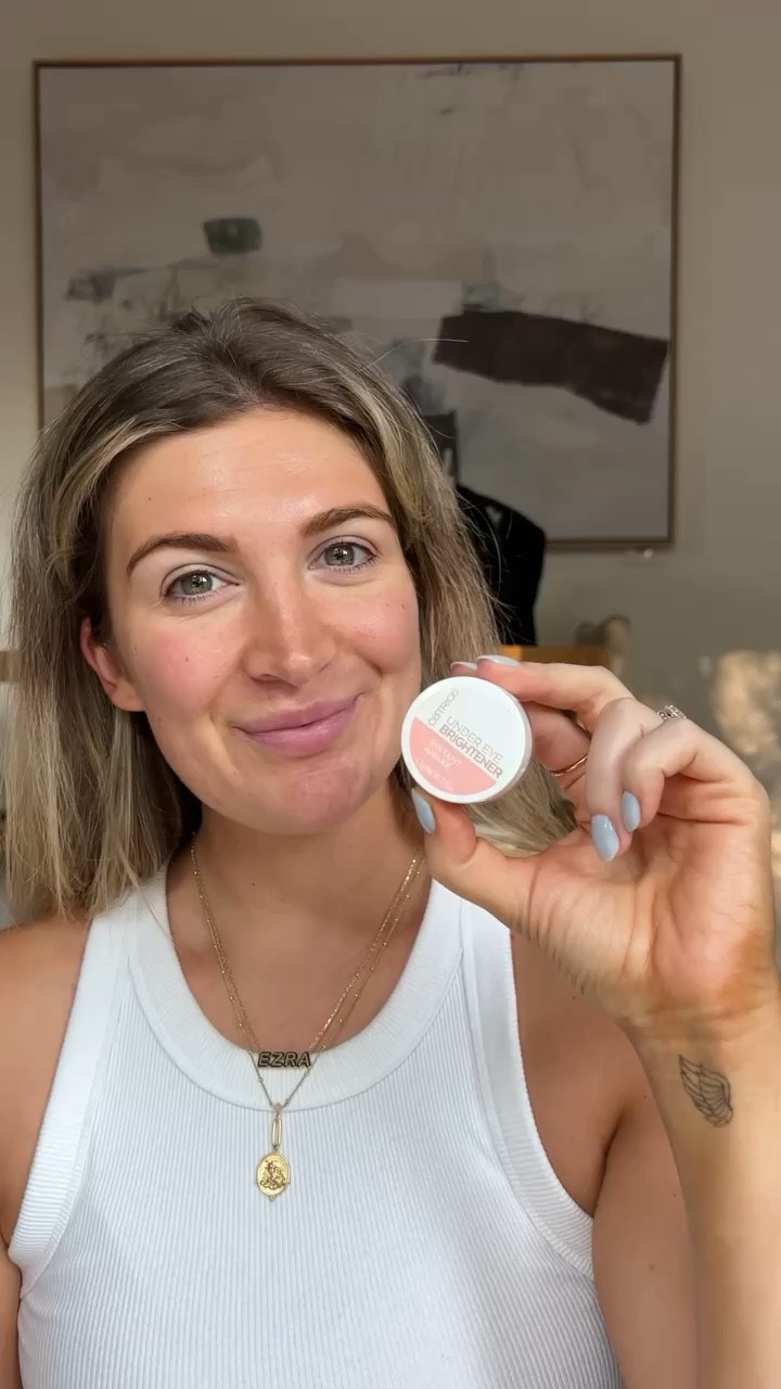 One of my favorite beauty products under $10! This amazing eye brightener from Amazon!

#LTKFindsUnder50 #LTKVideo #LTKBeauty