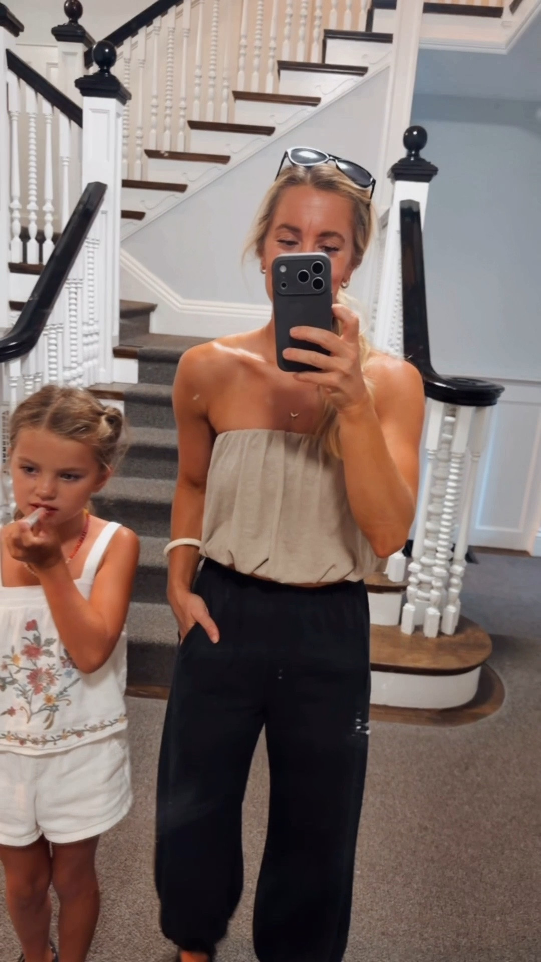 Bubble tube top XS
Balloon pants small

#LTKootd #LTKdayinmylife #LTKgrwm