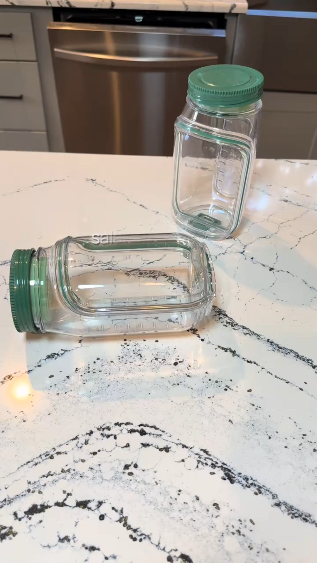 This is the lunch container that finally made salads easy for me. Everything stays fresh and layered, then flips open into a bowl so you can toss and eat wherever you are. Simple, practical, and actually gets used in real life.

#LTKfinds #lunchinspo #everydayessentials

#LTKfitnessgoals #LTKHome #LTKdayinmylife