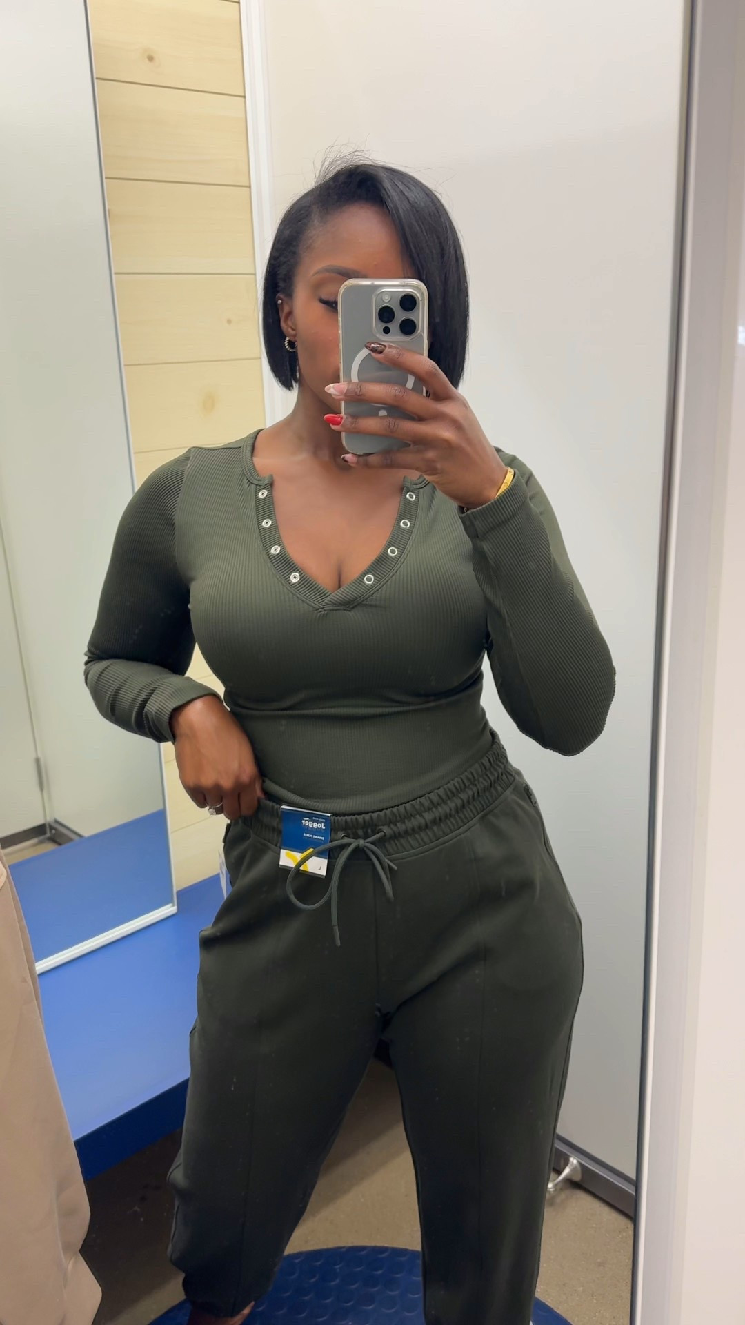 FALL SETS FROM OLD NAVY 🍂Best part about these two piece sets is that their all 50% off right now, wish I knew that when I went in the other day! 😩🥰

#LTKSaleAlert #LTKMidsize #LTKActive