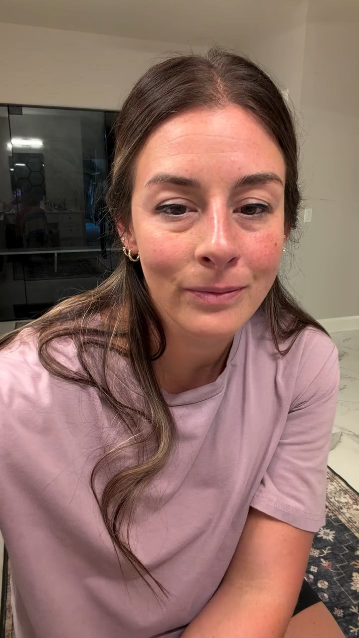 🤩 this sheer tint face balm is perfect for summer and into fall 💋 the sheer tint gives an amazing glow to make my skin look more uniform! Its infused with skincare so a perfect 2 in 1 product // comment SHOP for links! 

#Lorealistar #ITCosmeticsPartner #ITSummerRoutine