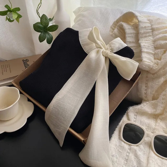 DIYI - Bow Neck Two Tone Sweater | YesStyle Global