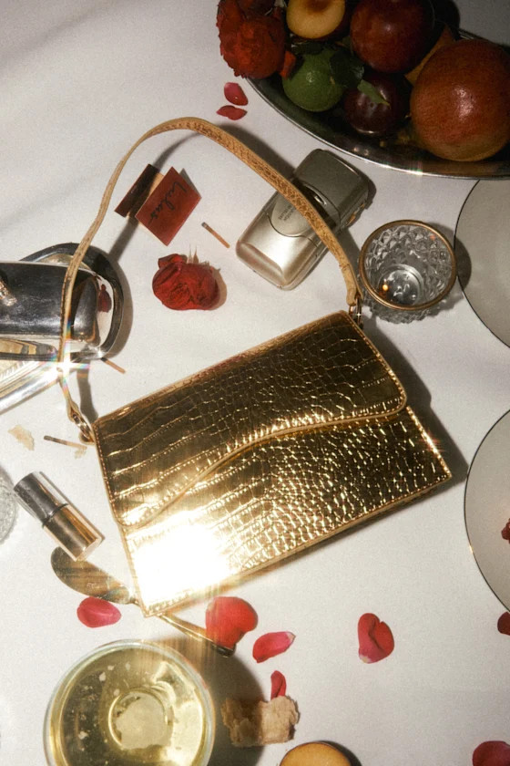 Convincing Glamour Gold Metallic Croc-Embossed Shoulder Bag | Lulus