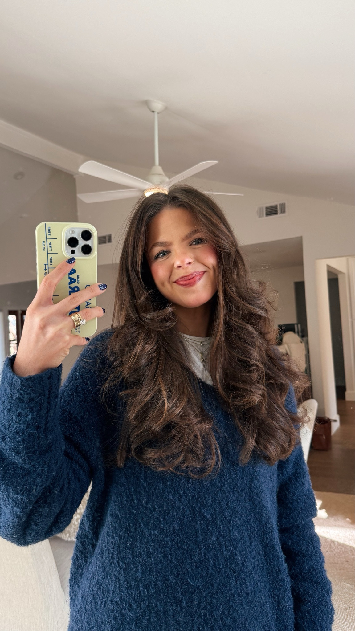 Outfit of the day! Sweater is Aerie, phone case is Amazon 

 

#LTKootd #LTKSeasonal