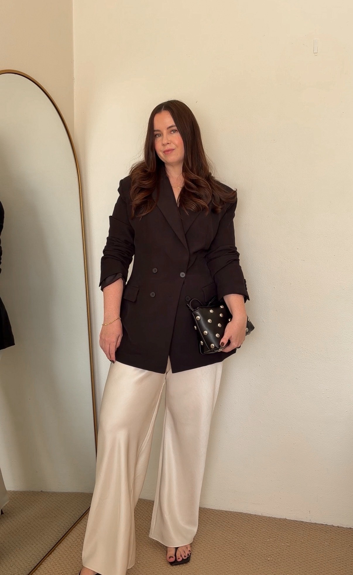 Showpo cinched blazer: size 14
Witchery cream bias pants: size 12
Witchery studded bag
Nelson Made sandals 

#LTKaustralia #LTKworkwear #LTKmidsize