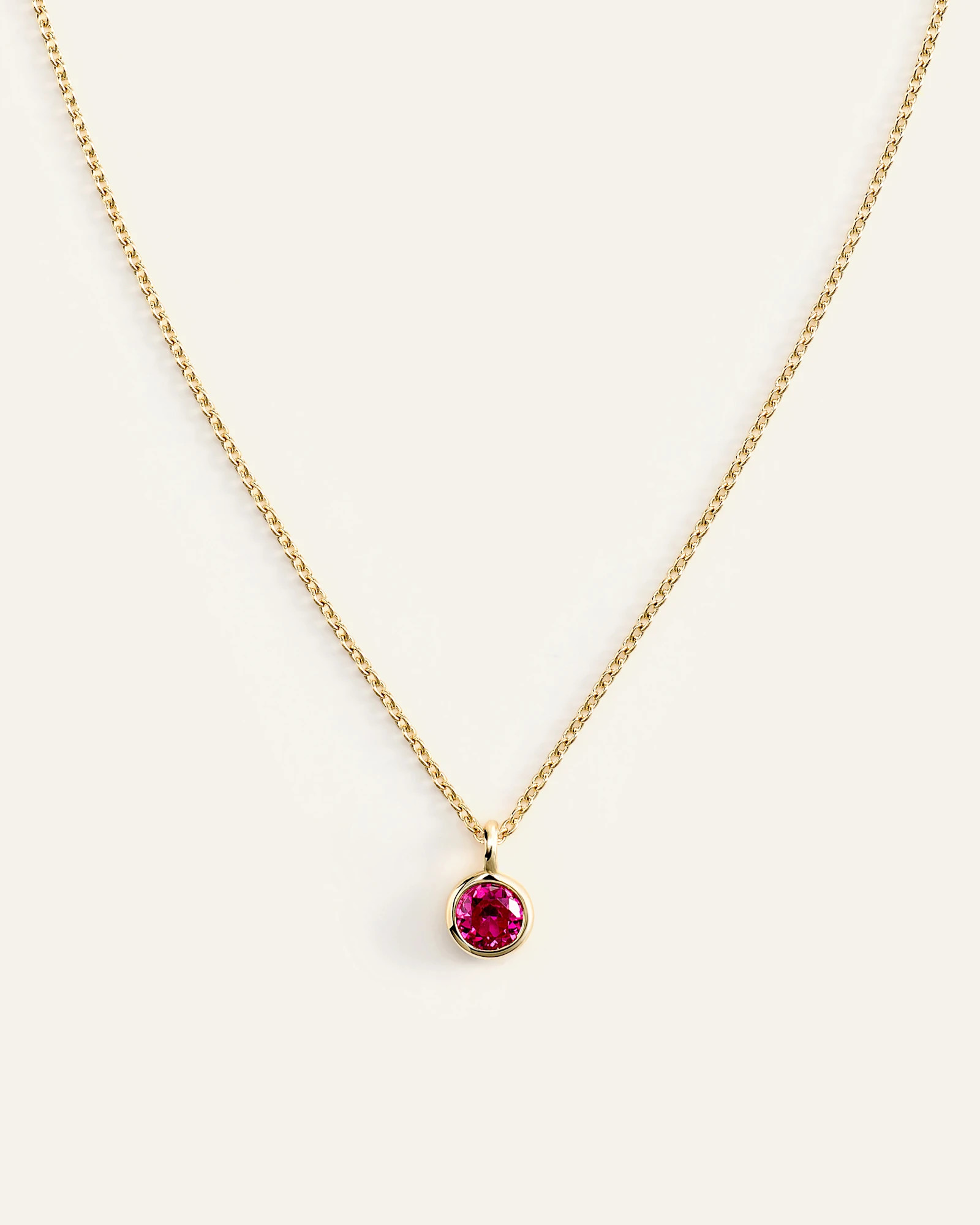 Quince | Women's 14K Gold Birthstone Solitaire Bezel Pendant in Peridot | Quince