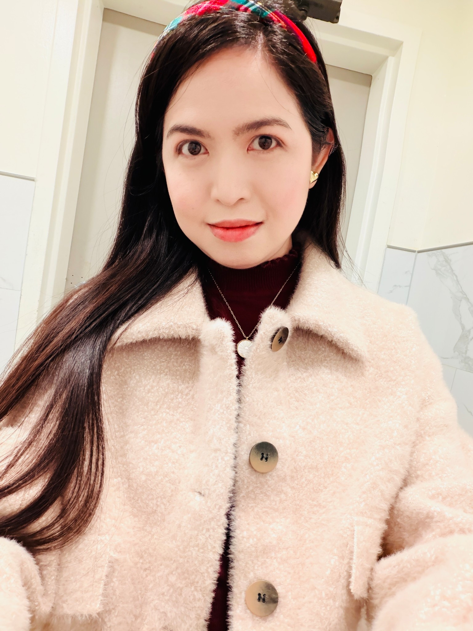 Christmas girl activated!😁🤶🎄😍❤️💚💋🎄🎁 My go-to look this season! Casual and easy, this coat is last year’s but under 100. Linked similar ones below. My headband is under $20 and wearing a burgundy longsleeve turtleneck underneath! A definite must have this time of year!🤗❤️💚❤️💚




#ltkfindsunder100 #ltkgiftguide #ltkootd #coats #coatsunder100 #neutralcoats #amazon #etsy #hairstyles #ltkholidaystyle #ltkstyletip #ltkchristmas #winterstyle #wintercoat 

#LTKSeasonal #LTKHoliday #LTKFindsUnder50