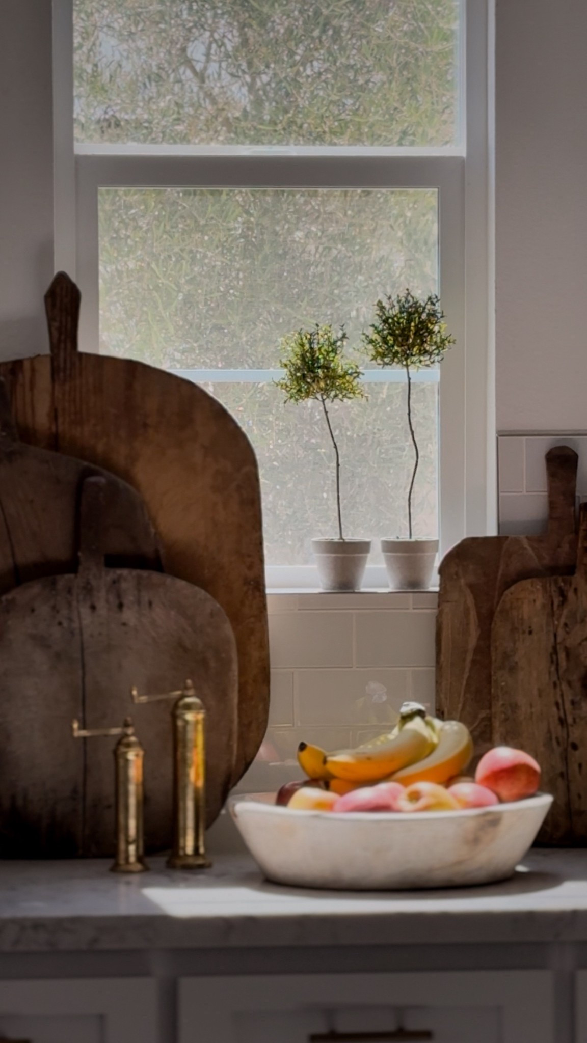 Kitchen staples to warm up a all white kitchen! 

#LTKHome