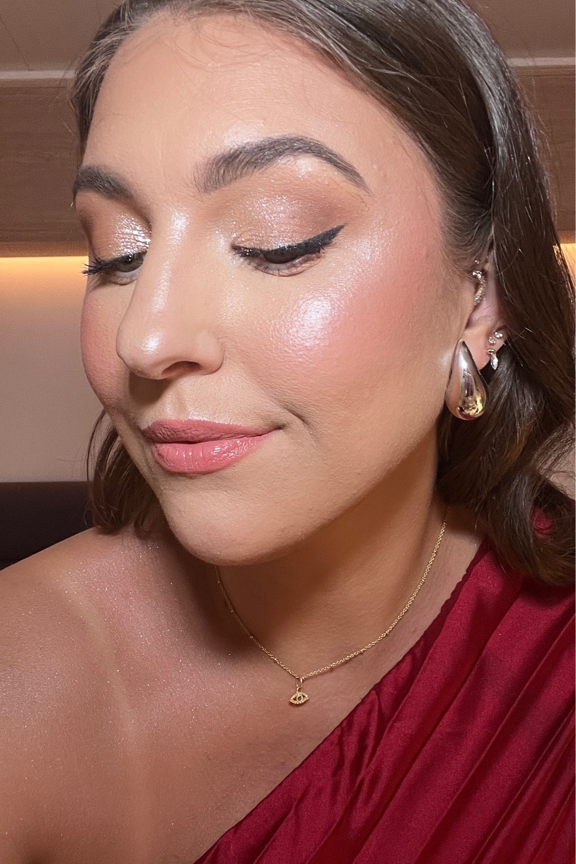 Date night makeup look using mostly drugstore products on amazon 


Amazon beauty | amazon makeup | makeup look | date night makeup look | eyeshadow | blush | bronze makeup 

#LTKU #LTKfindsunder50 #LTKbeauty