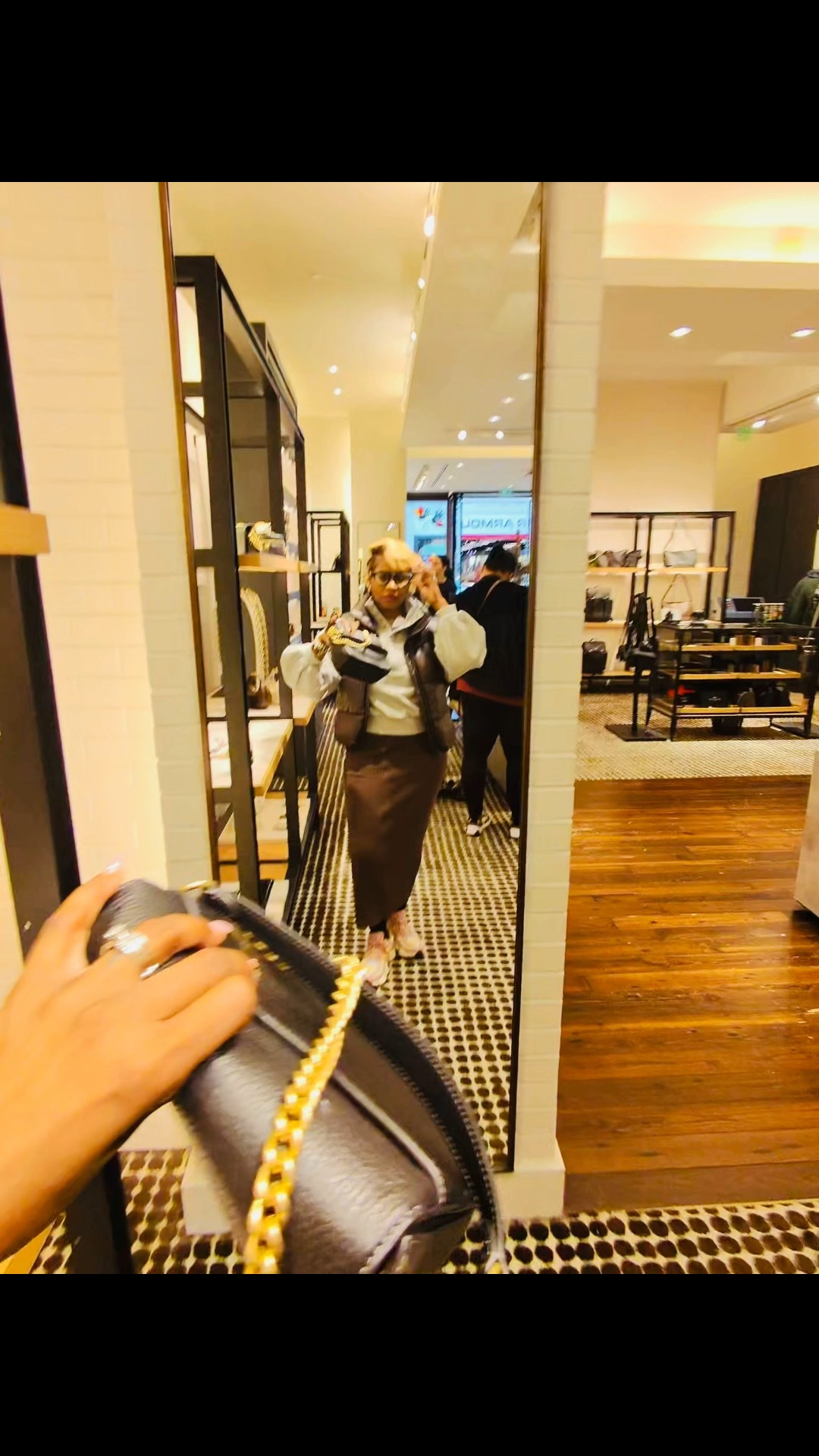 Love this @coach bag!!! (It’s the brown bag!)

#LTKstorytime #LTKHoliday #LTKGiftGuide