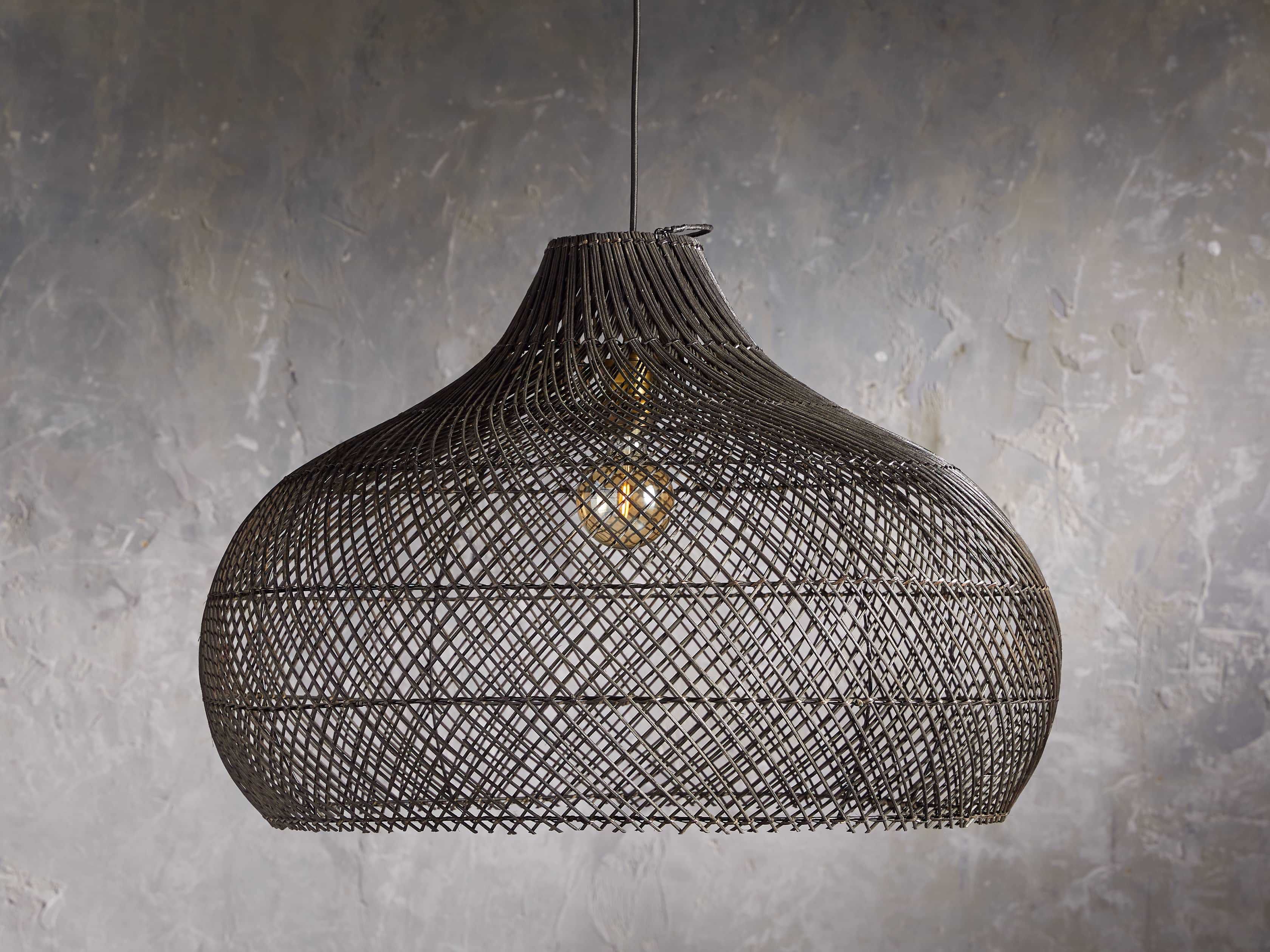 Latigo Pendant in Black | Arhaus