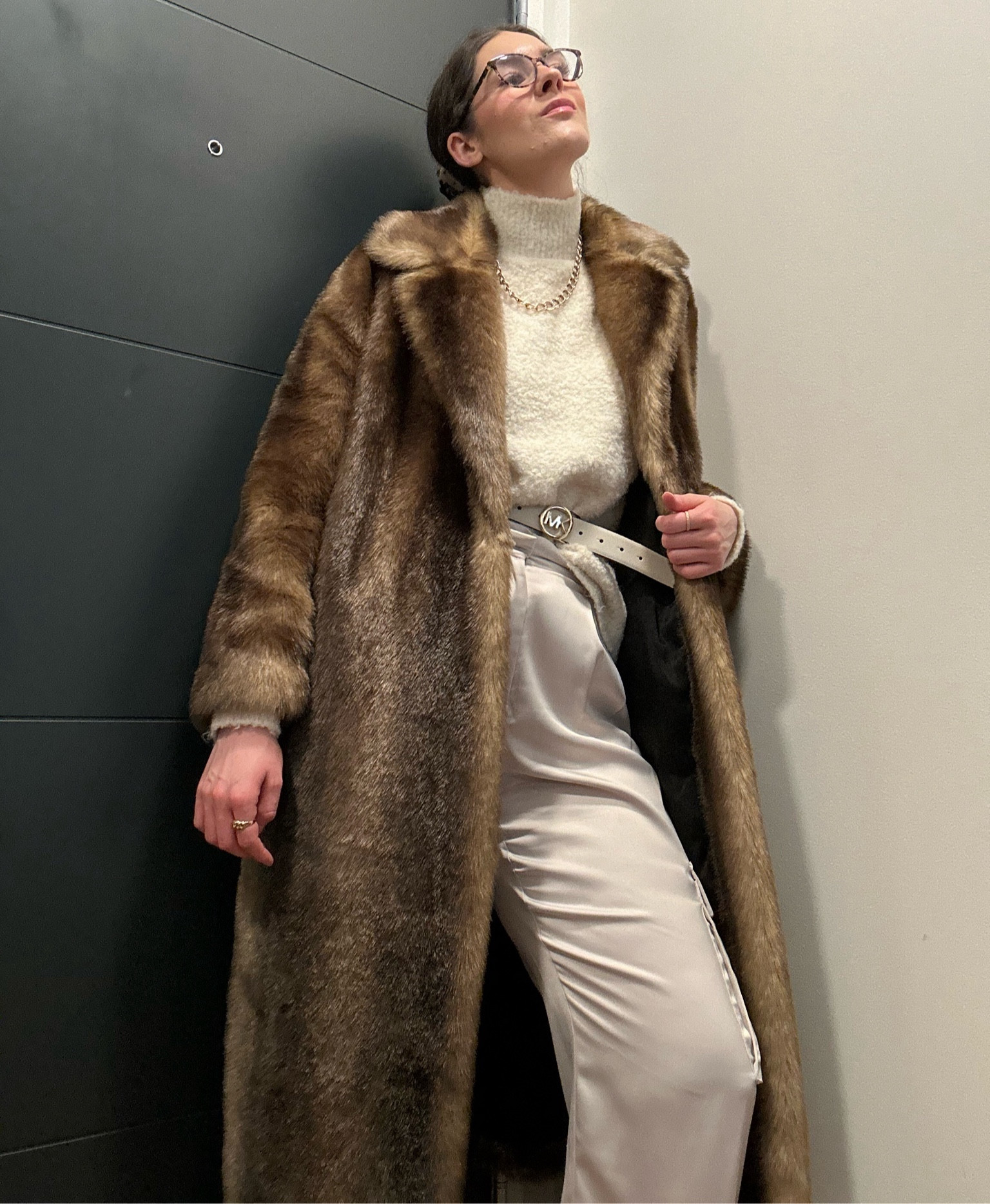 A monochromatic winter outfit that mixes textures and keeps you warm and cozy!! There are limited sizes left in my cargo pants. I linked some similar styles. My coat is from Zara’s winter collection last year. 

Winter fashion, winter outfit ideas, monochromatic outfit, monochromatic styling, tonal styling, neutral outfit, what to wear, faux fur coat, Parisian, Parisian style 

#LTKSeasonal #LTKstyletip