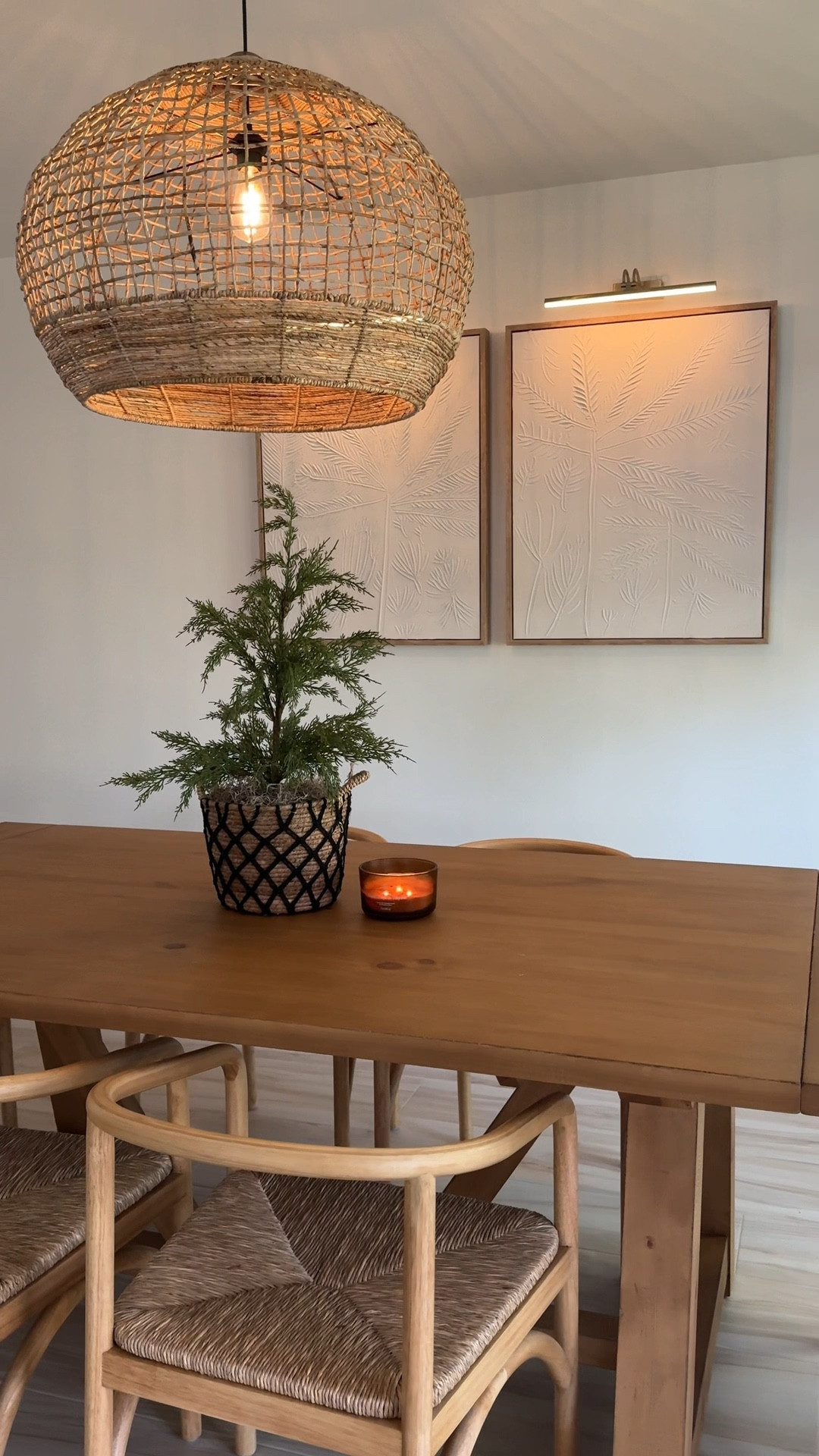 This earthy Christmas centerpiece is so easy to make and I just love how it looks if you’re a neutral gal like I am! I found these at @hobbylobby but have linked similar!

#LTKHome #LTKFindsUnder50 #LTKSeasonal