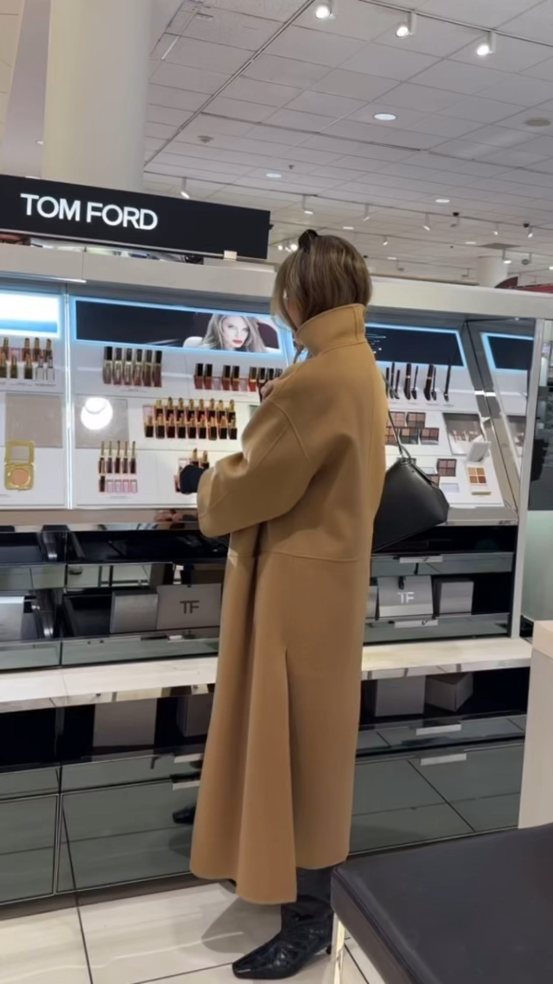 The best beauty gifts to give this season !

#LTKHoliday #LTKBeauty #LTKGiftGuide