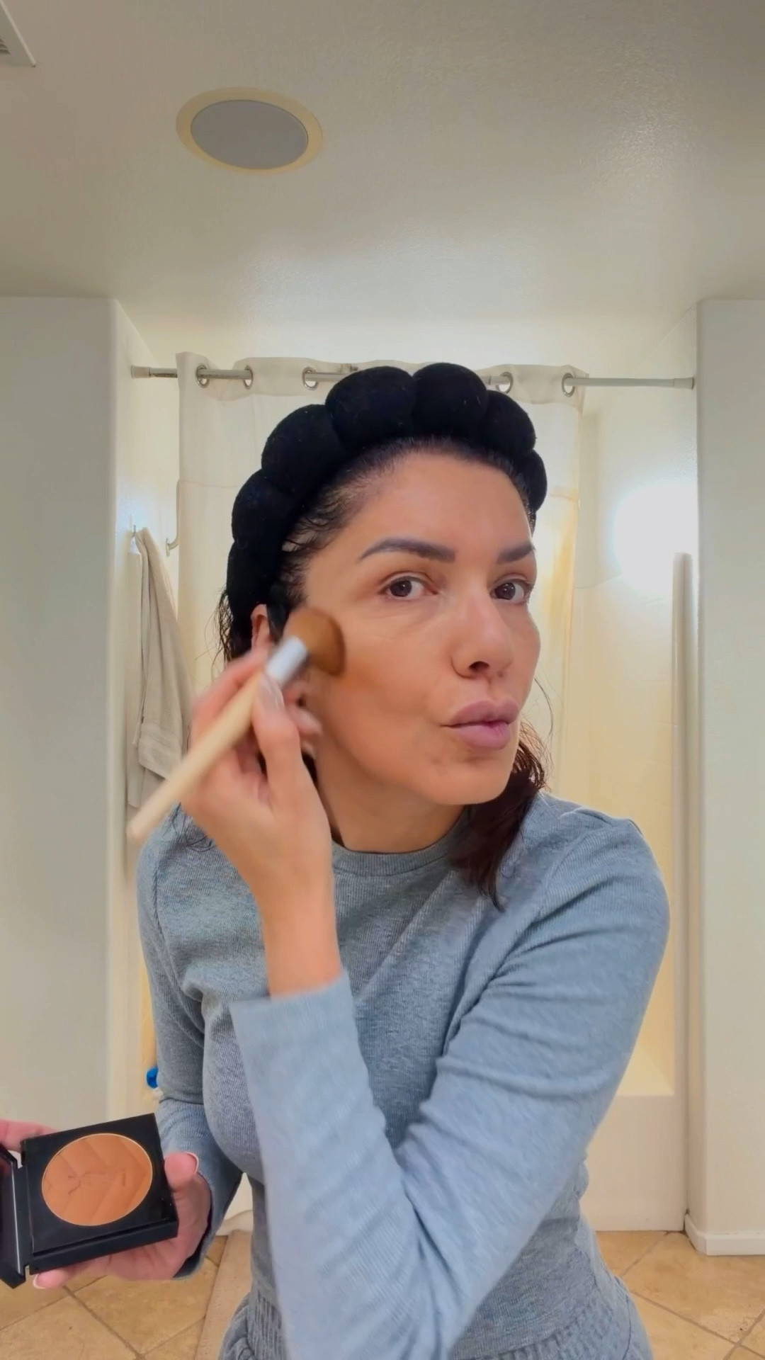 ASMR GRWM, lets do my makeup
 #thisisnotatutorial 
#makeup 

#LTKdayinmylife #LTKmorningroutine #LTKgrwm