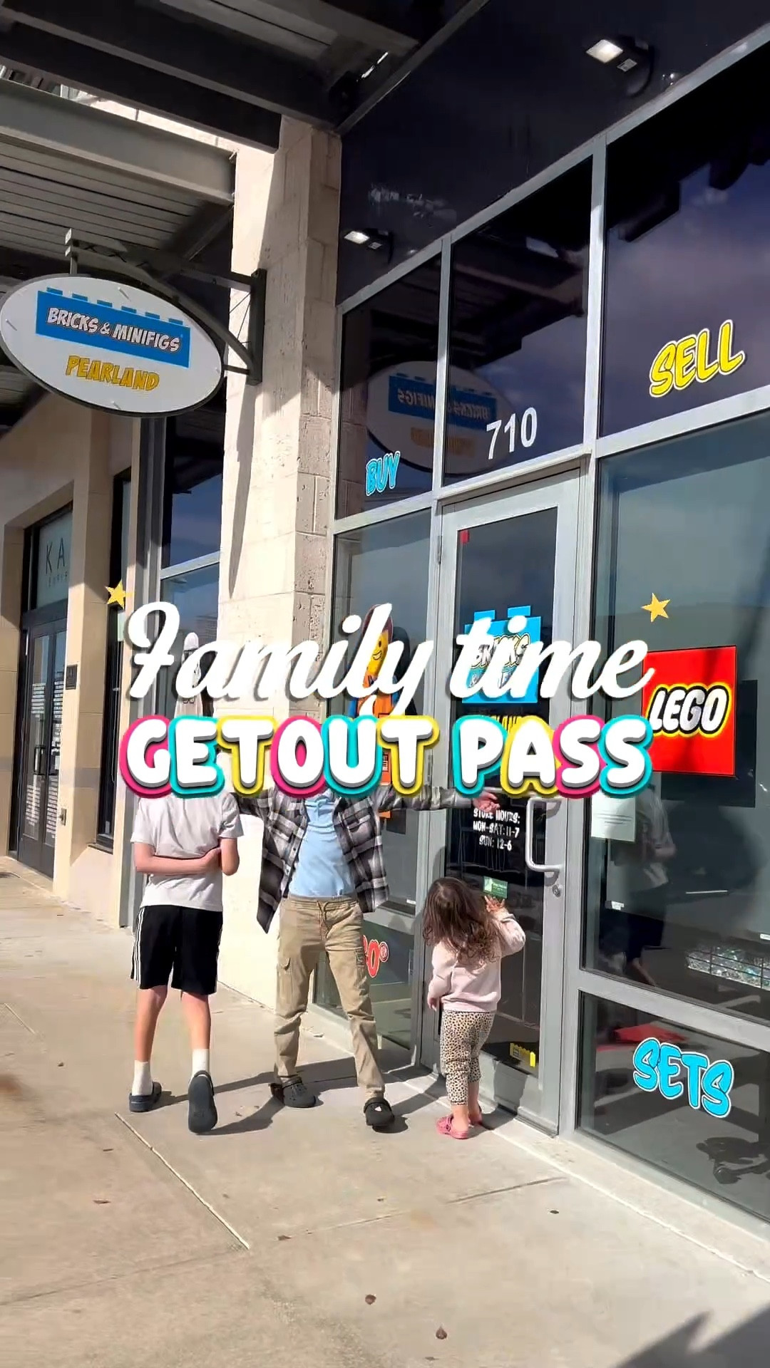 We used our getout pass on the kids day off to visit Lego themed store. If you are local to Houston, use code JENNIMETZ for a discount on your passes that is $5 more off of any sale they have. 🙌