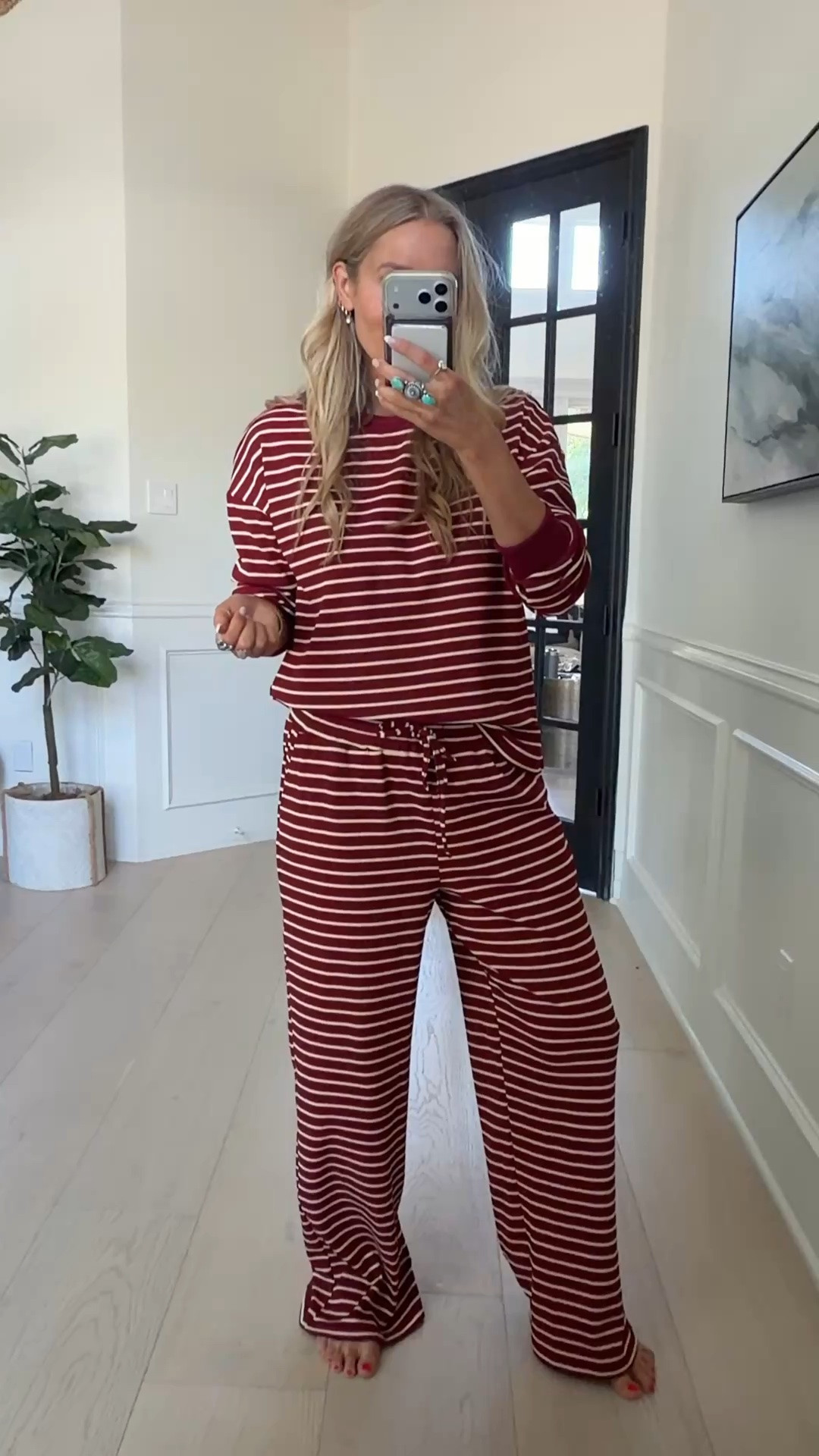 Don’t go spending $$$ on a lounge set from FP when you can get this one from Amazon🤭

#LTKdayinmylife #LTKgrwm #LTKootd