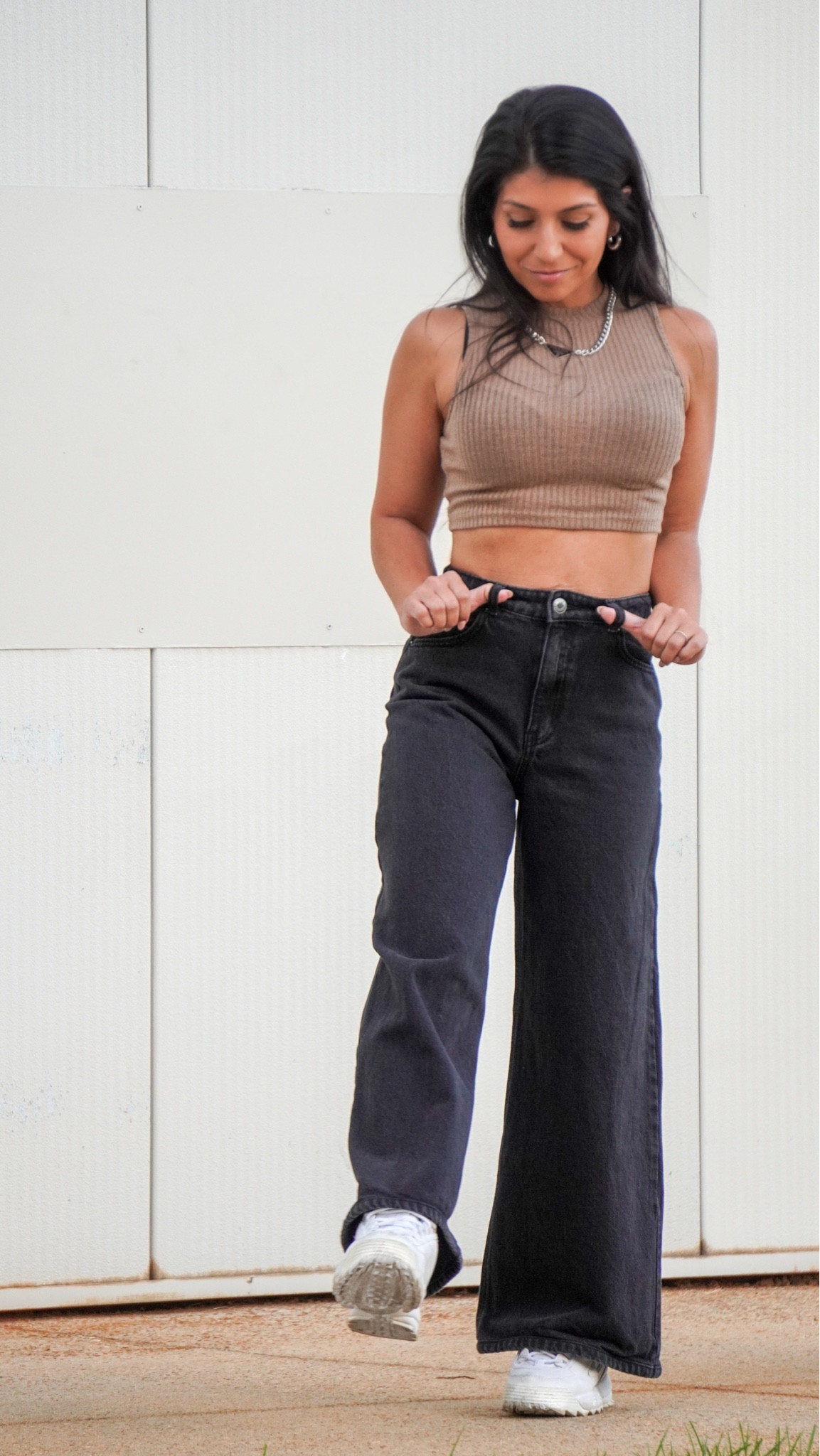 Fall Outfit 🍂🍁

For when it is fall but still very warm outside… ☀️☀️

#ootd #falloutfits #fall #fallinspo #trendindnow #trend #trending #streetfashion #streetstyle #brown #prada #pradanecklace #halloween #petite 

#LTKHolidaySale #LTKstyletip #LTKSeasonal