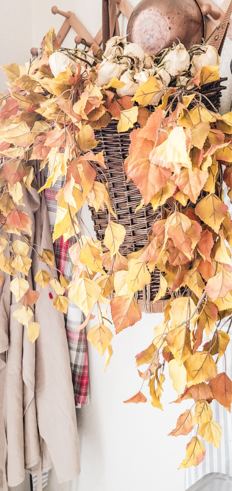 An easy fall decor that can be re created.

Fall stems
Vintage baskets


#LTKParties #LTKHome #LTKSeasonal