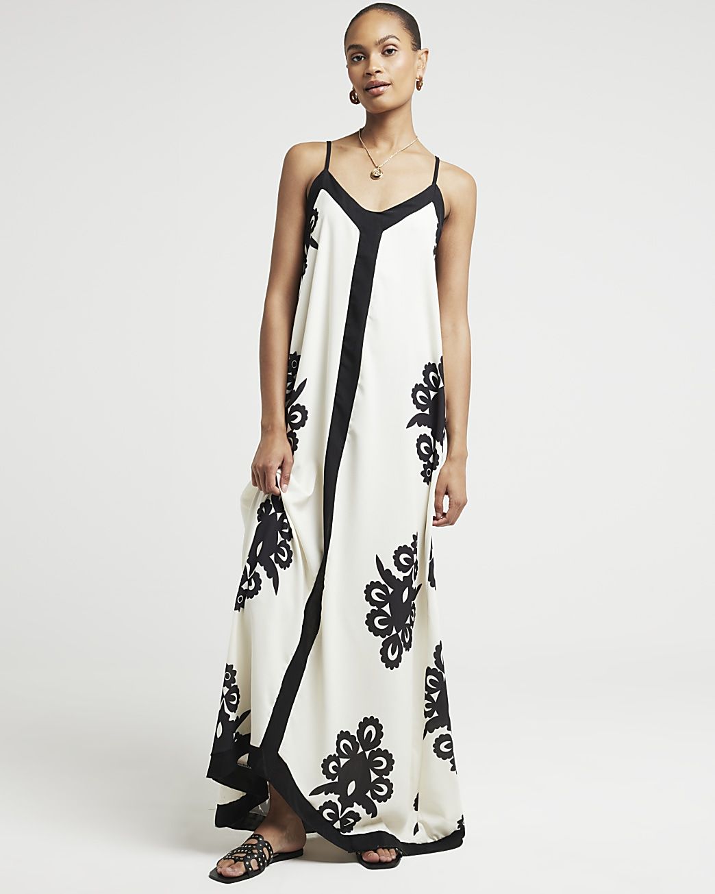 White colour block swing maxi dress | River Island (UK & IE)