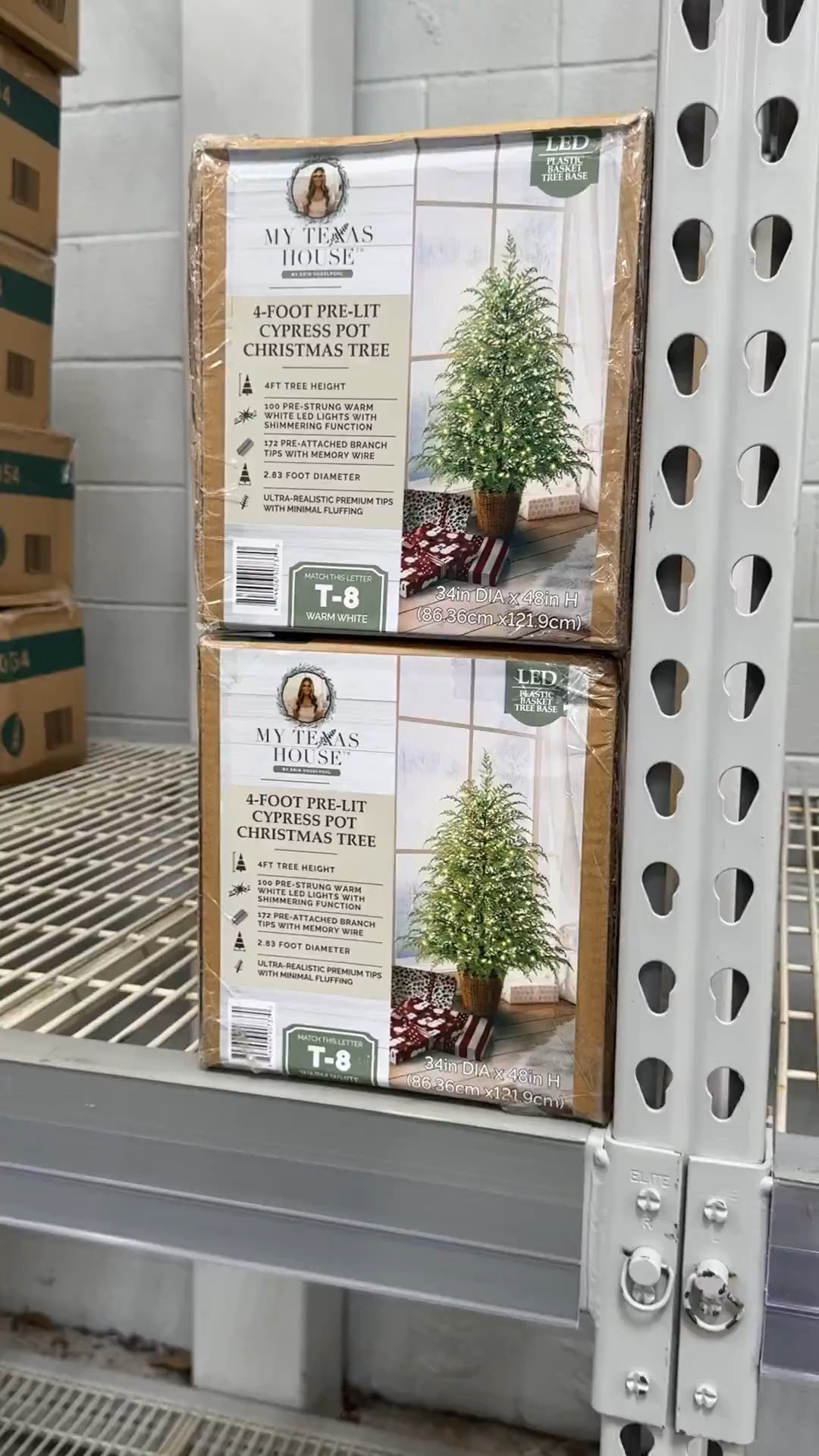 Christmas is coming. 🎄