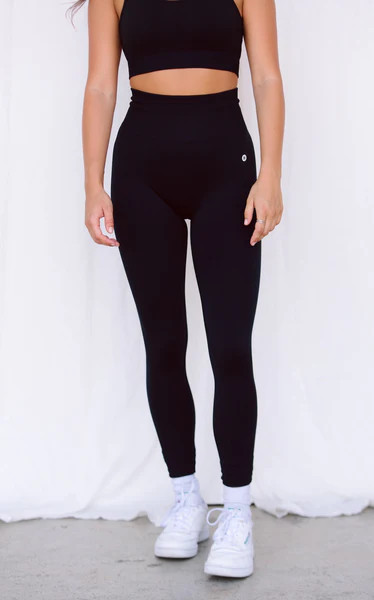 Astoria VELOCITY Seamless Legging - Black | astoria activewear
