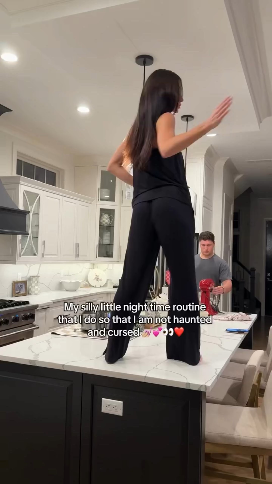 Skip this video and your nighttime routine if you want to be cursssed 🫶🏼🫶🏼🫶🏼🫶🏼 forward this to 3 friends or else you’ll be haunted ✨✨✨✨ #nighttimeroutine #grwmforbed