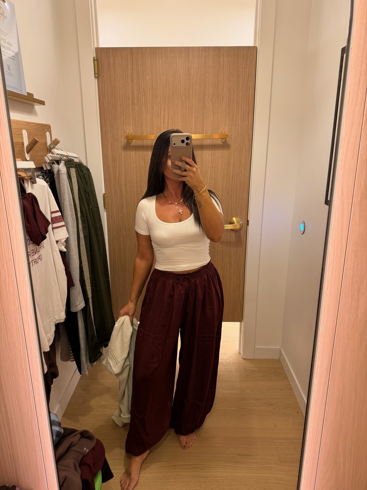 Flowy maroon pants for fall 🫶🏼🍂

#LTKootd #LTKmomlife #LTKSeasonal