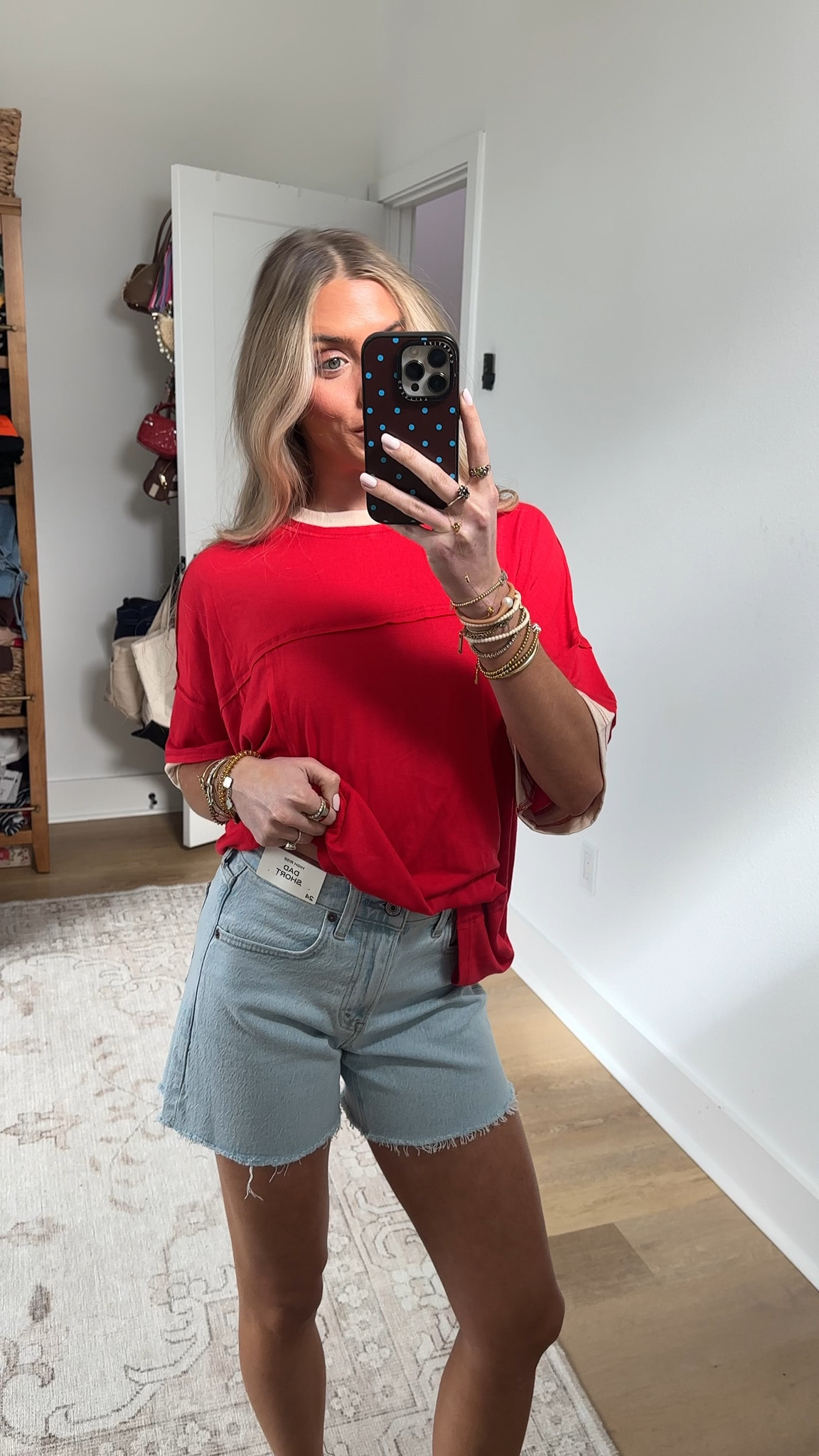 @abercrombie size 24 color super light. High Rise Dad Short

High rise with a relaxed fit throughout the hip and thigh, and a 5 inch (13 cm) inseam. Vintage stretch denim in a super light wash, with a frayed hem

#LTKSeasonal #LTKootd #LTKSaleAlert