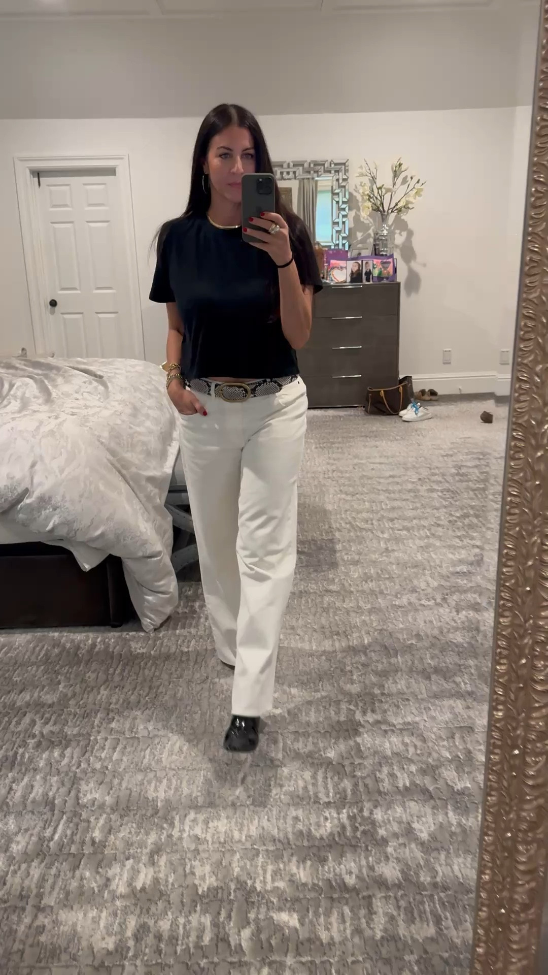 Easy black and white look

#LTKOver40 #LTKSummerEdit #LTKStyleTip