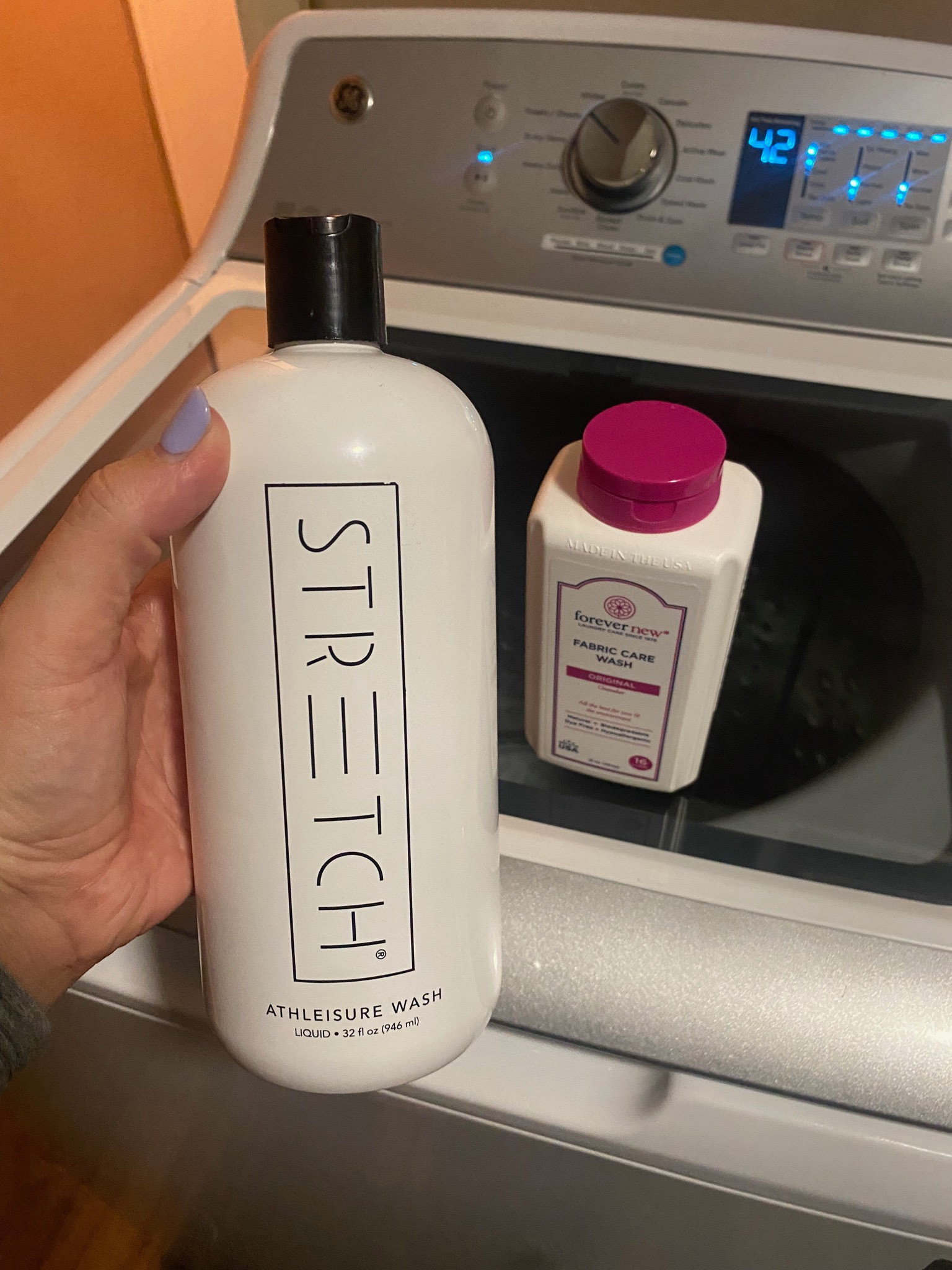 Best laundry detergent for athletic pants like lululemon 