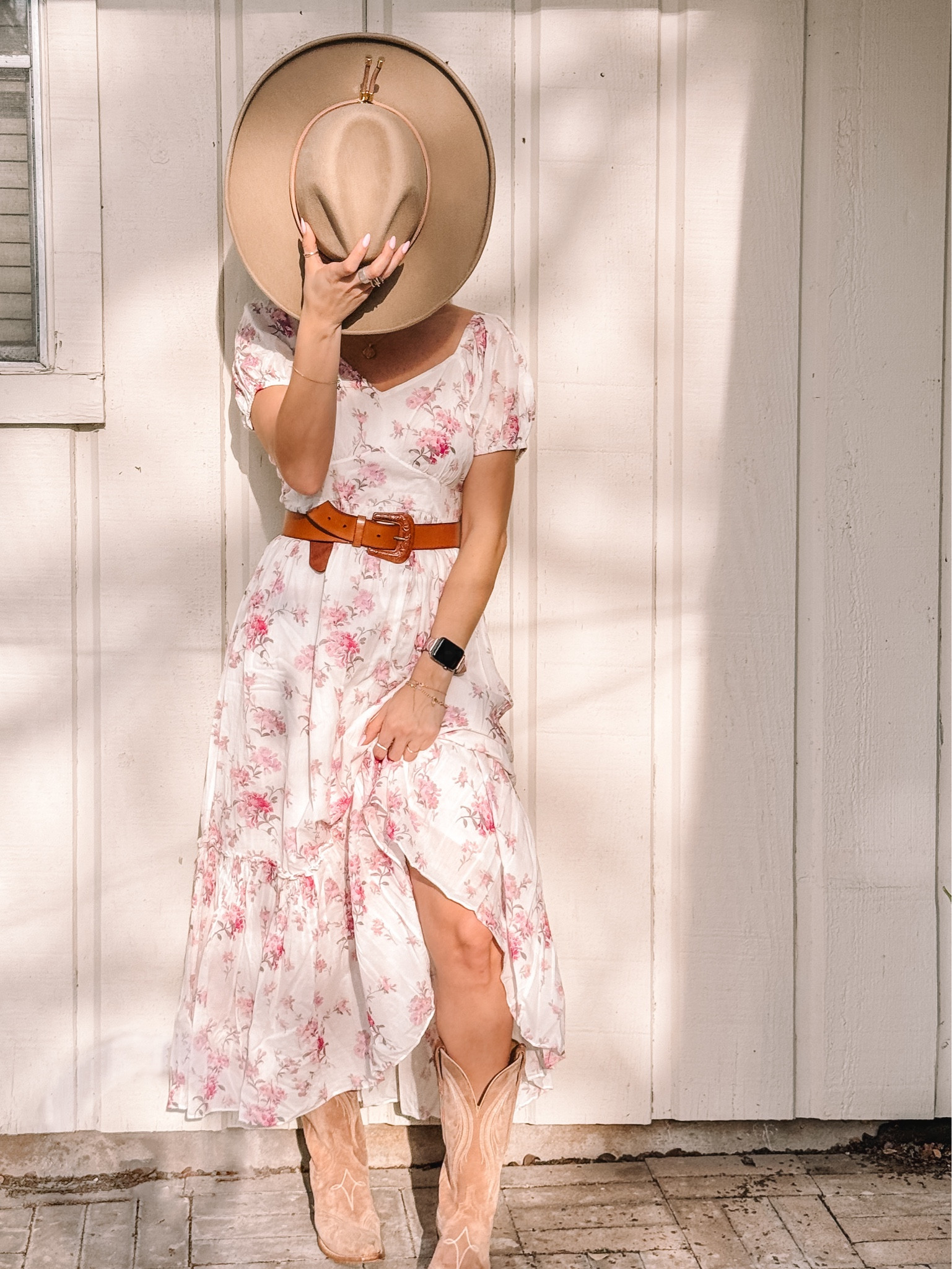 Another western look for rodeo season!  I love pairing romantic loveshackfancy dresses with boots and western hats


#LTKparties #LTKmidsize #LTKSeasonal